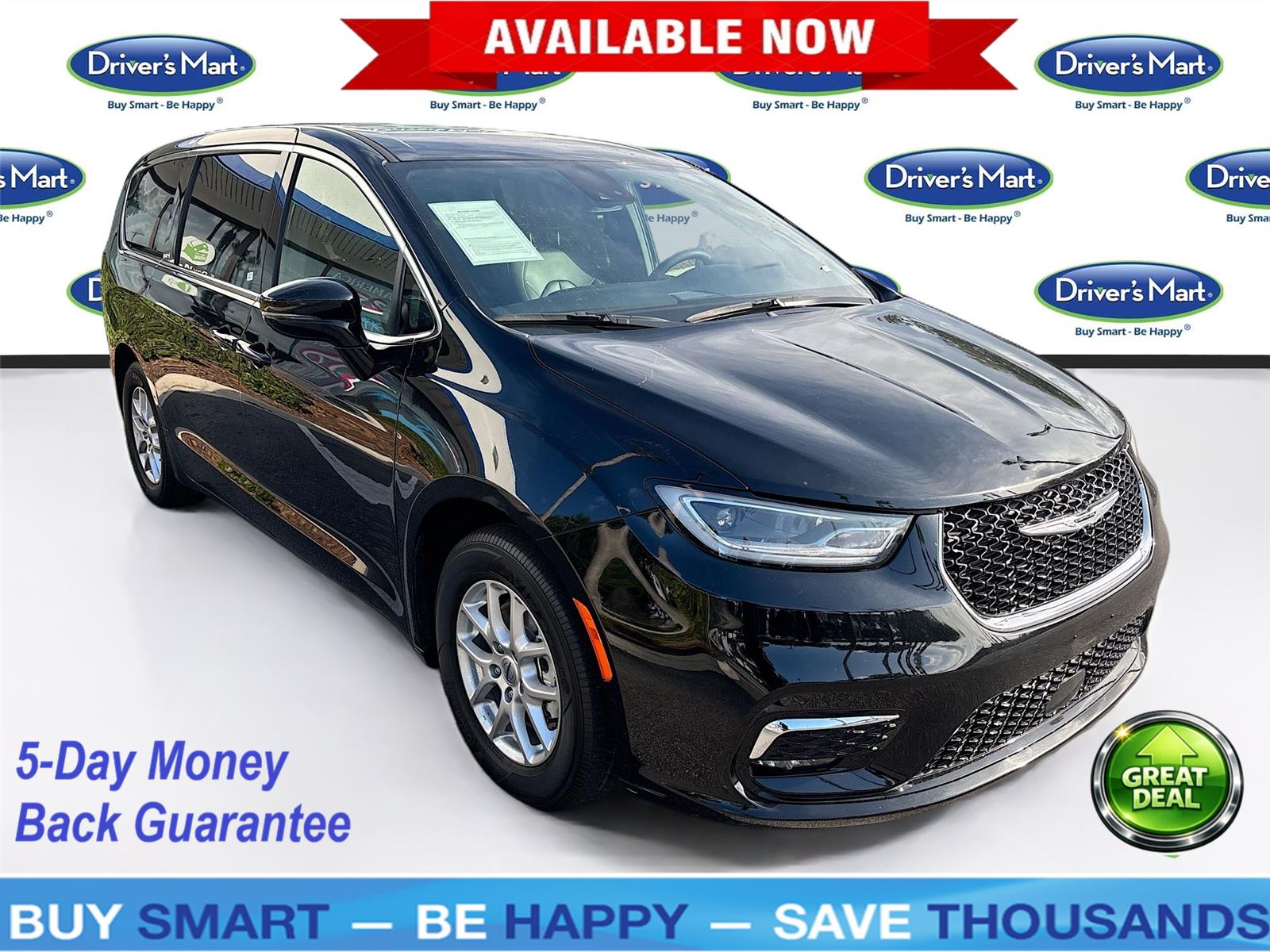 2025 Chrysler Pacifica Select's photo