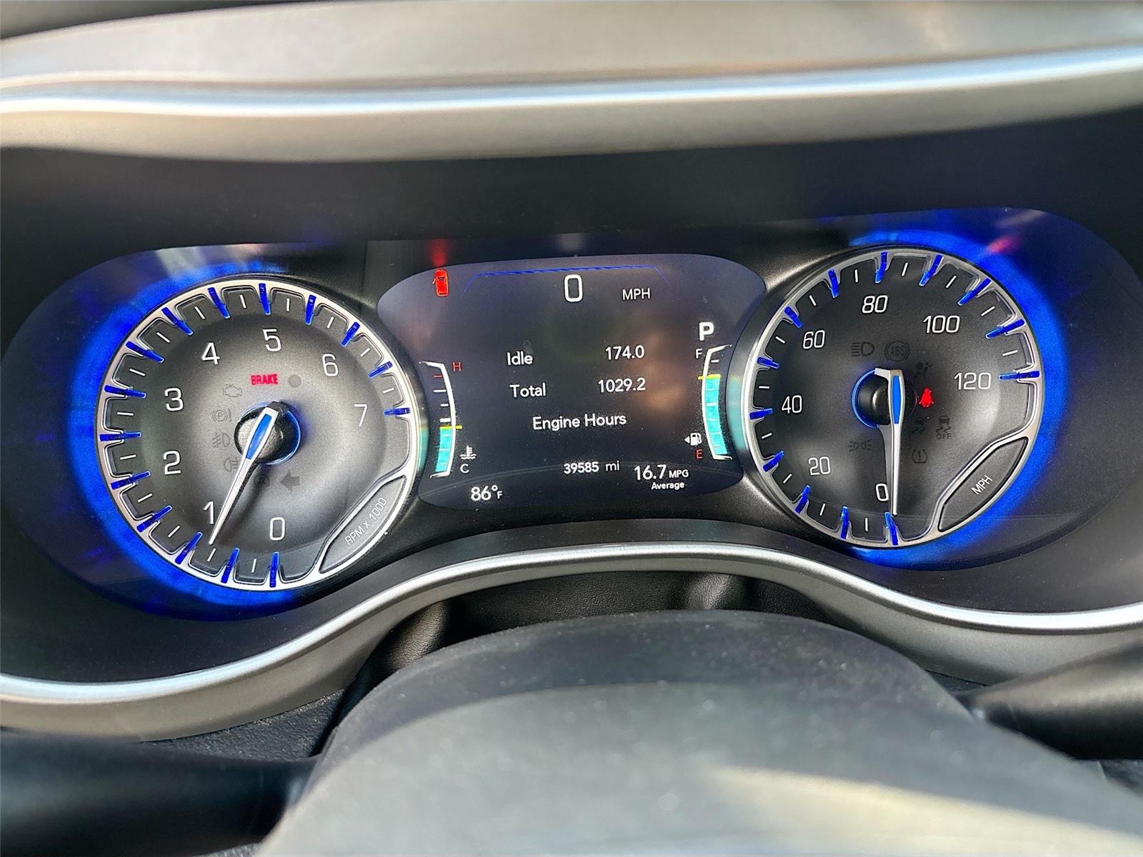 2025 Chrysler Pacifica Select