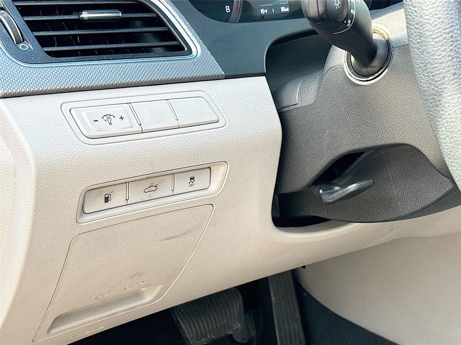 2015 Hyundai Sonata 2.4L SE