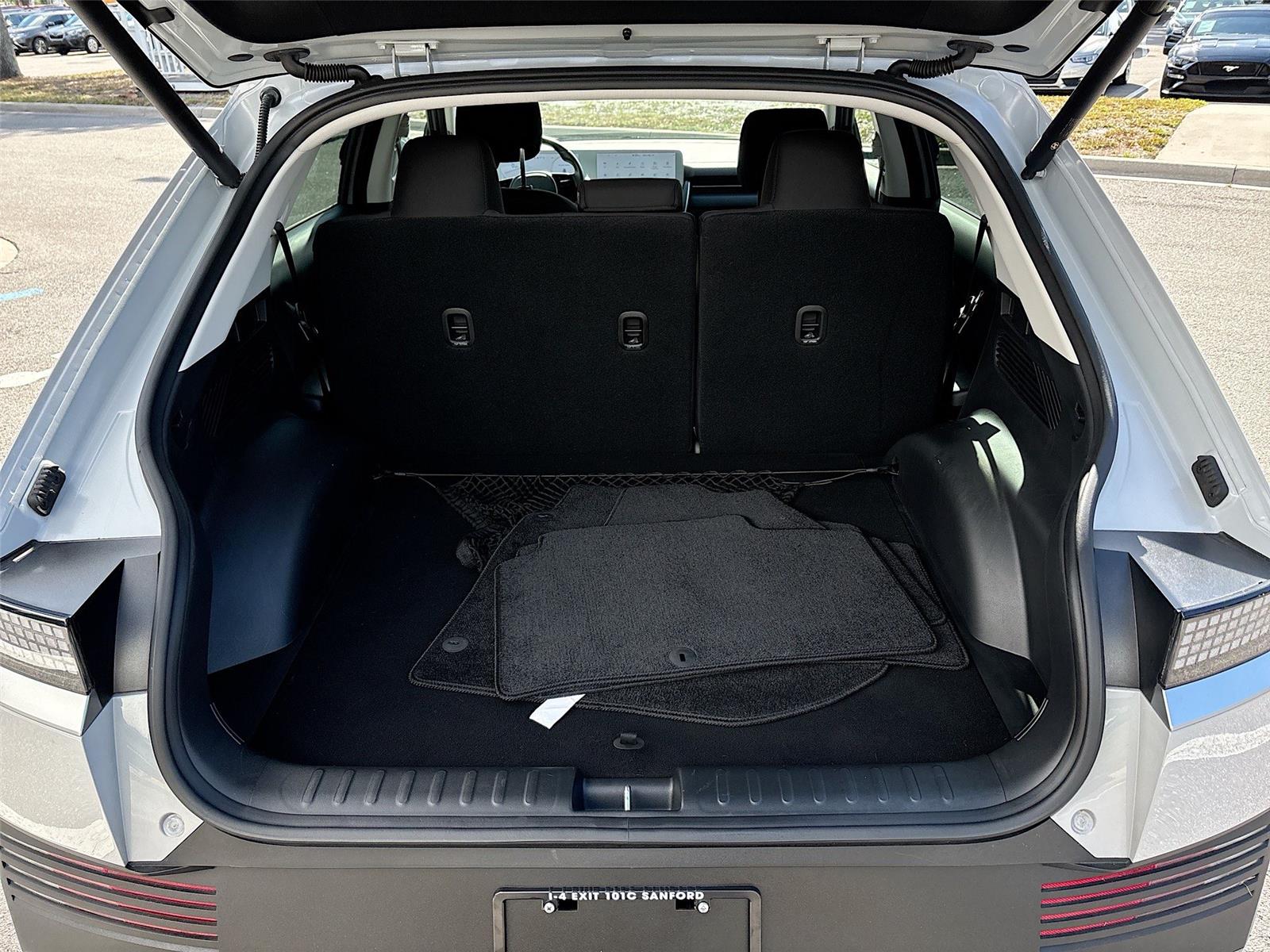 2024 Hyundai IONIQ 5 SEL