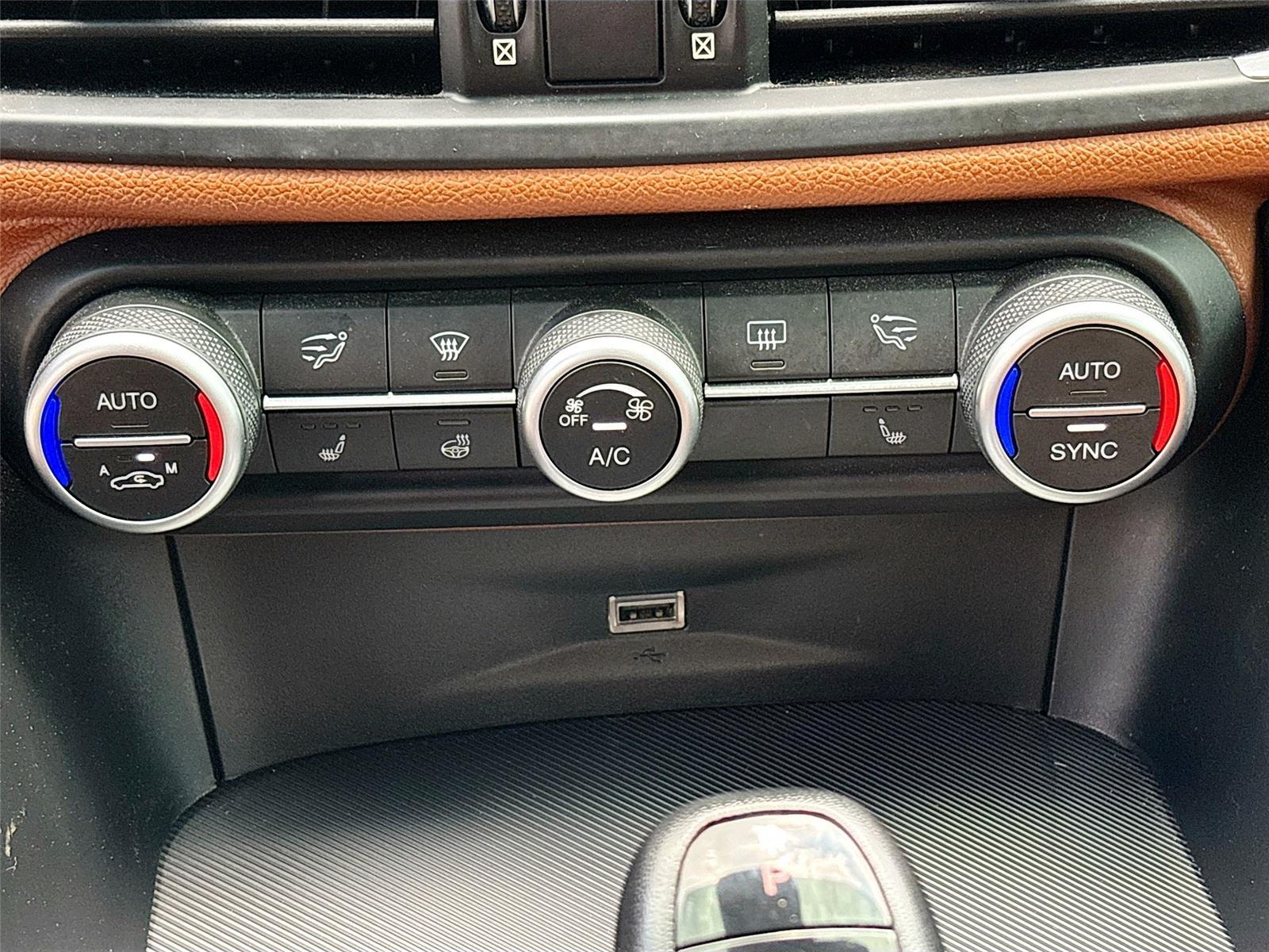 2019 Alfa Romeo Giulia Ti Sport