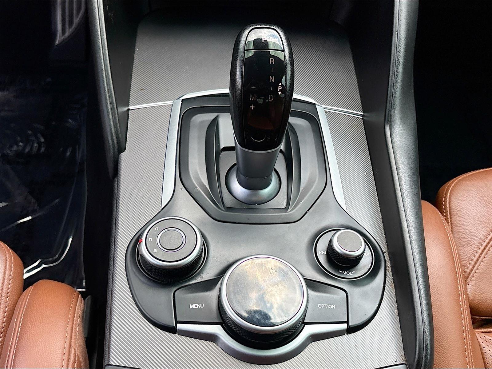 2019 Alfa Romeo Giulia Ti Sport
