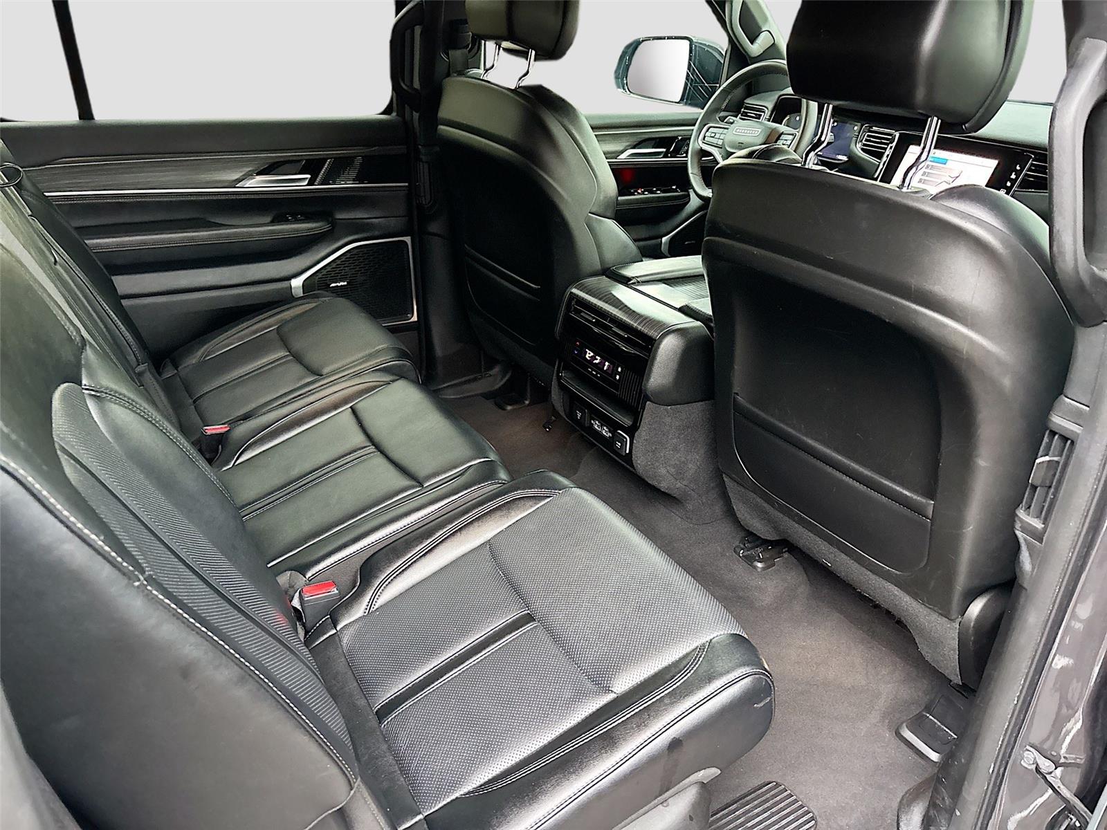 2024 Jeep Wagoneer L Series II