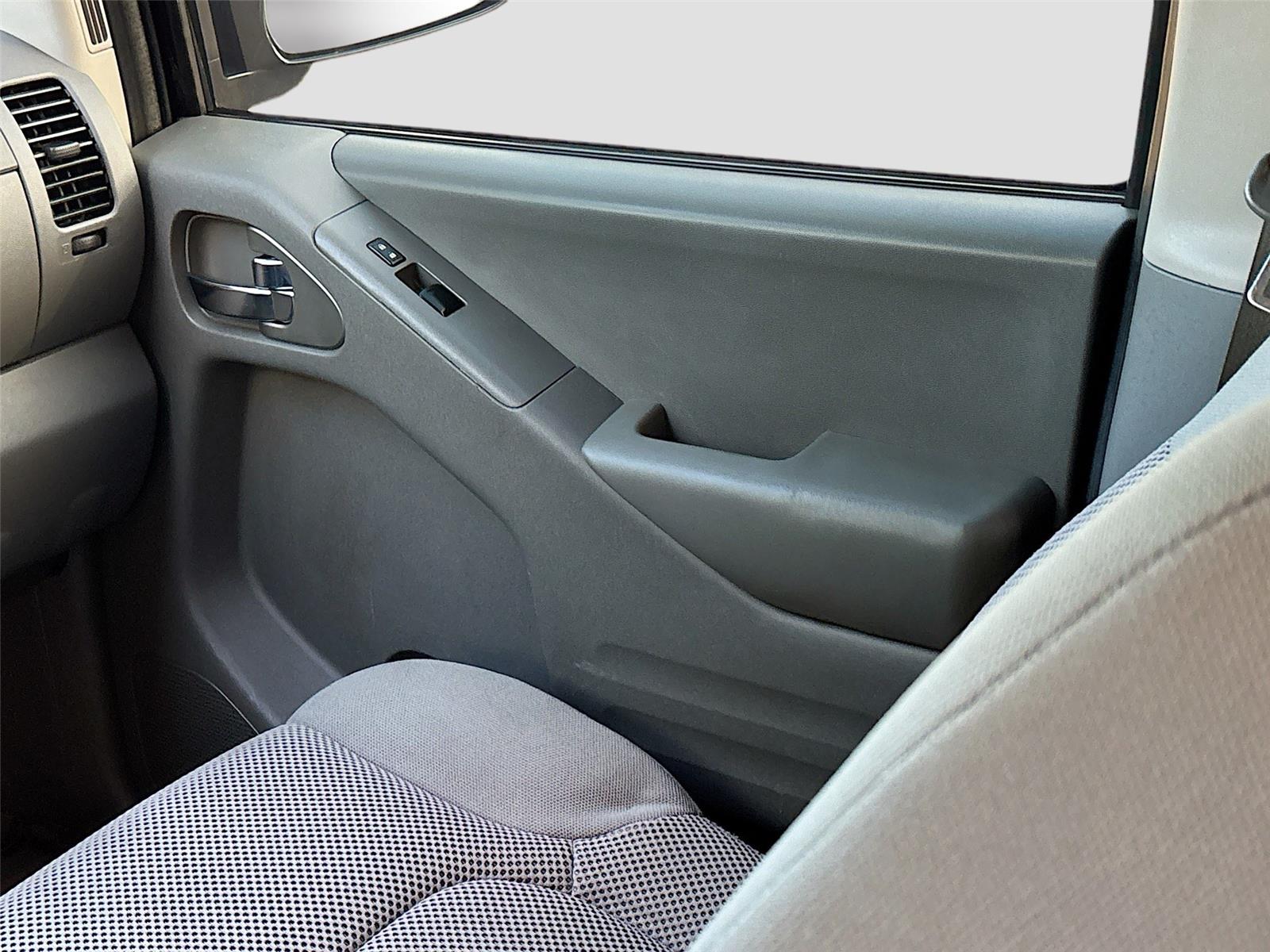 2018 Nissan Frontier SV V6