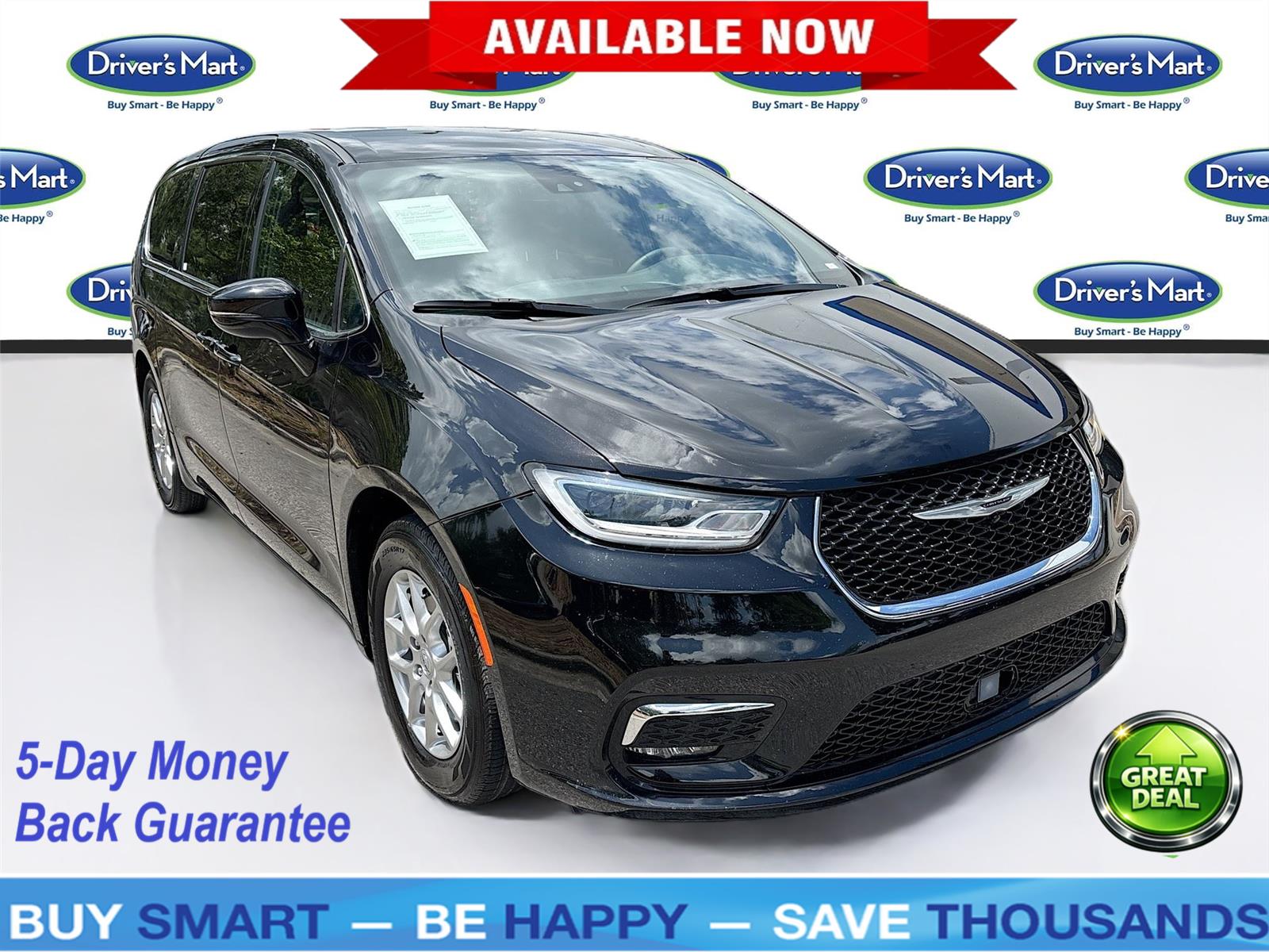 2025 Chrysler Pacifica Select's photo