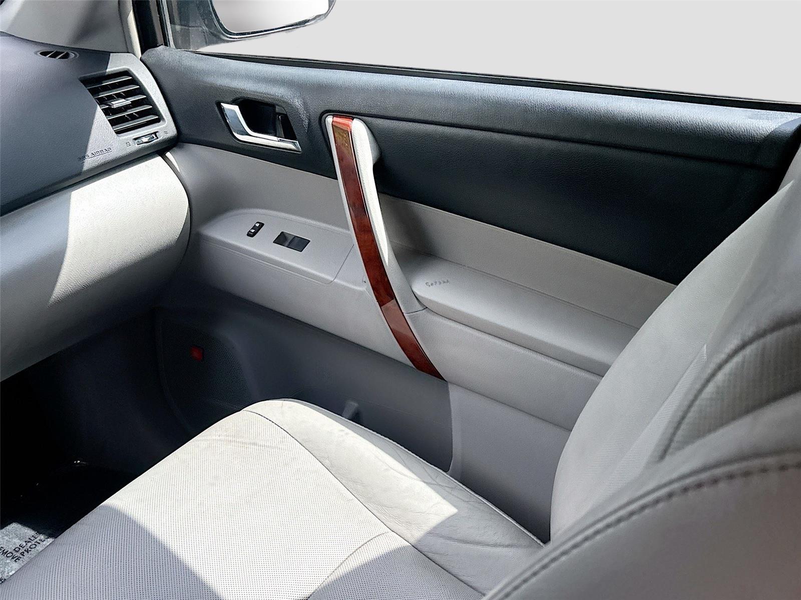 2012 Toyota Highlander Limited