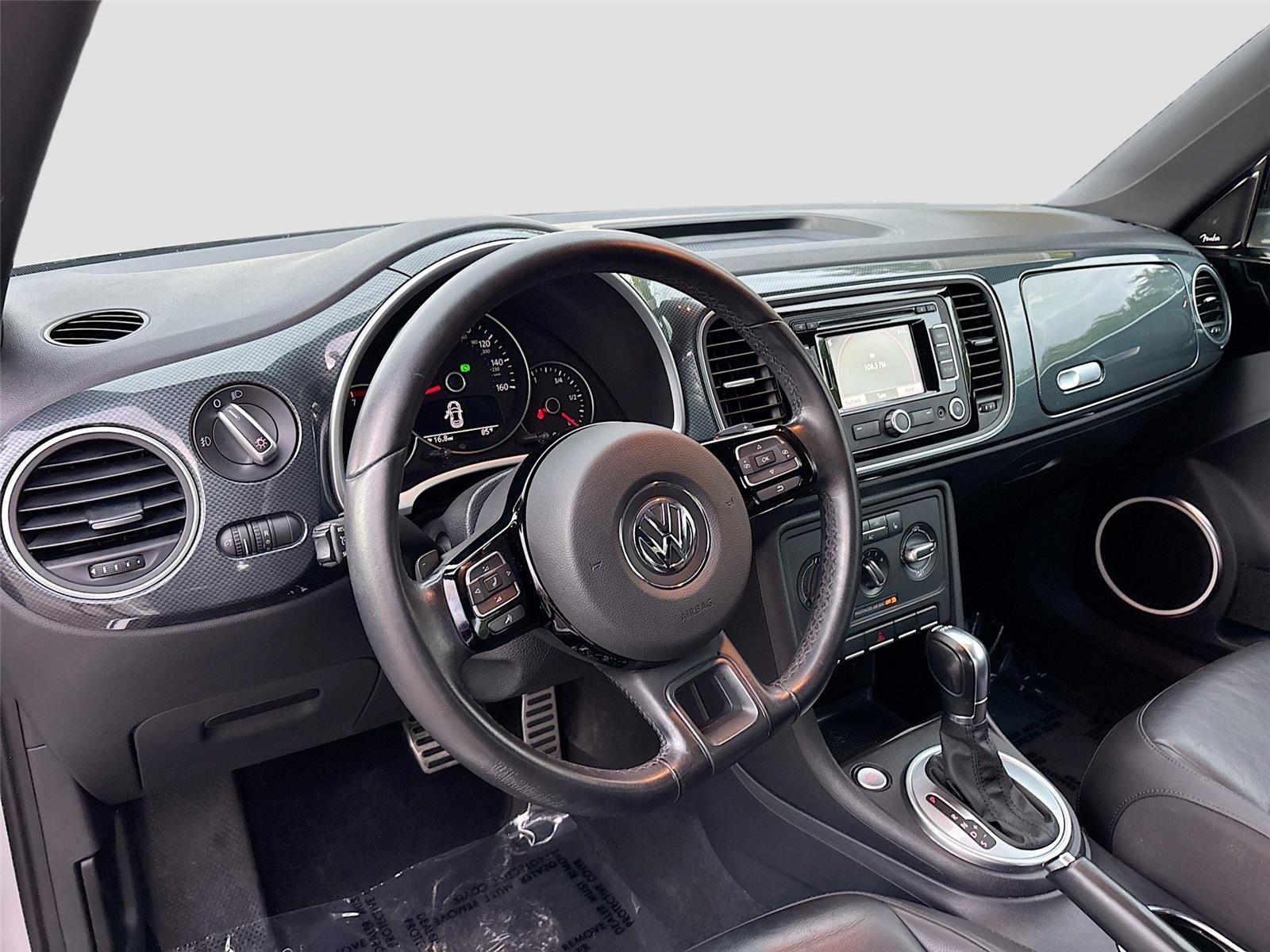 2012 Volkswagen Beetle 2.0T Turbo w/Sun/Snd/Nav PZEV