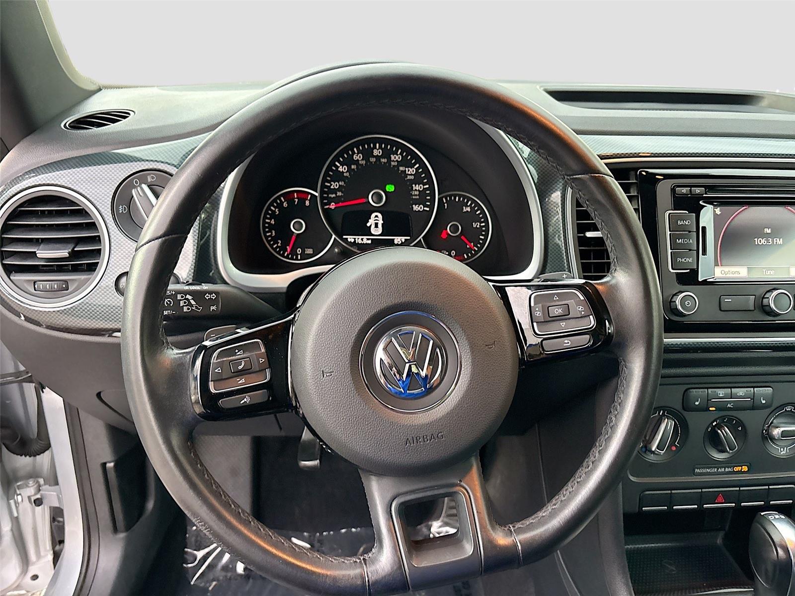 2012 Volkswagen Beetle 2.0T Turbo w/Sun/Snd/Nav PZEV