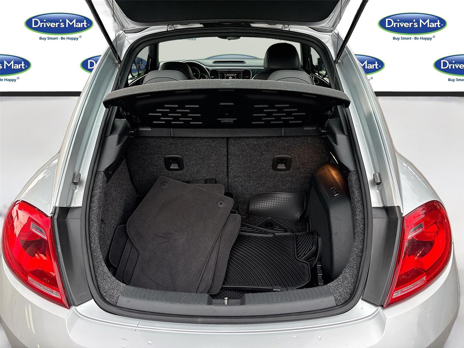2012 Volkswagen Beetle 2.0T Turbo w/Sun/Snd/Nav PZEV