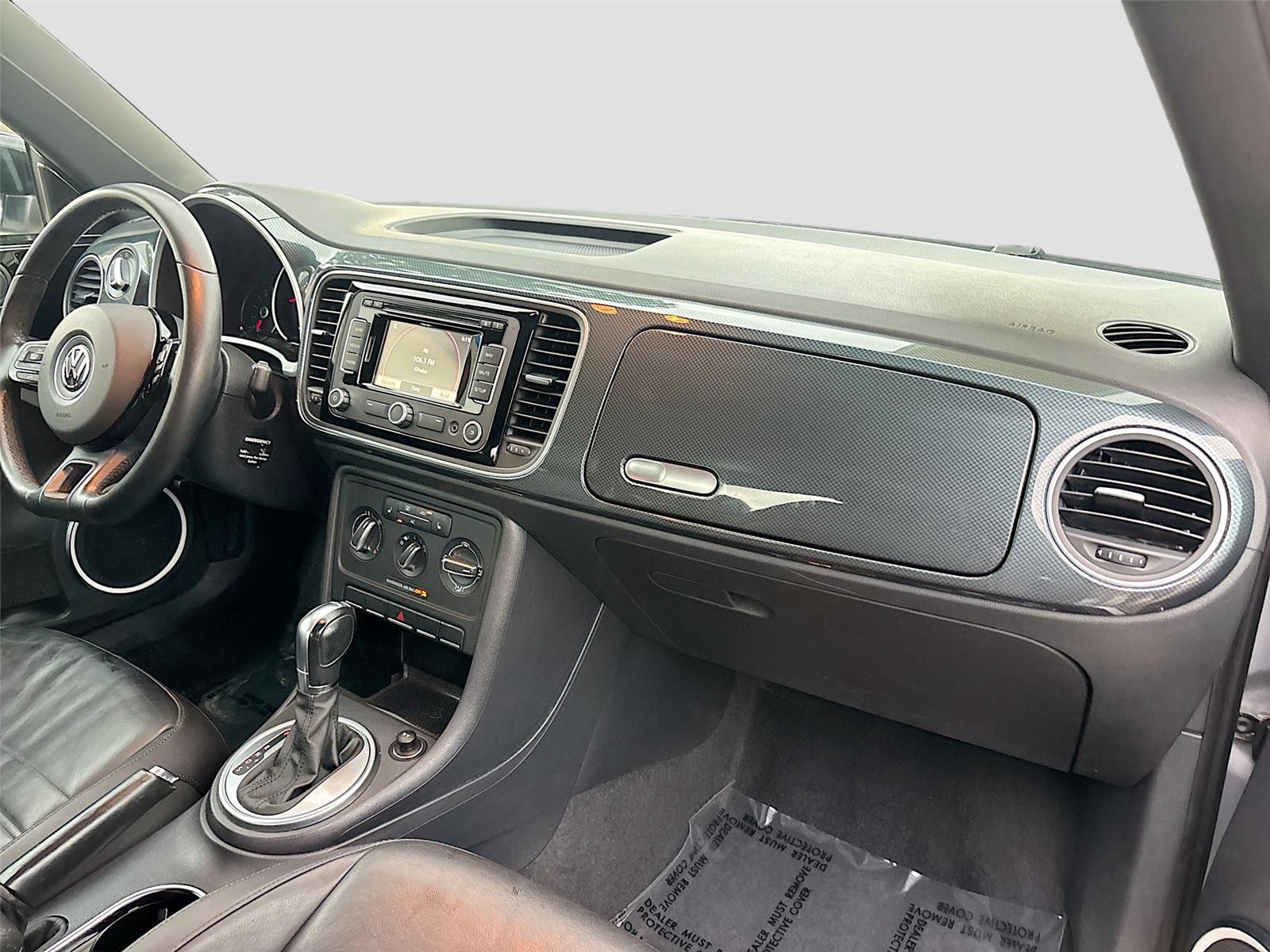 2012 Volkswagen Beetle 2.0T Turbo w/Sun/Snd/Nav PZEV