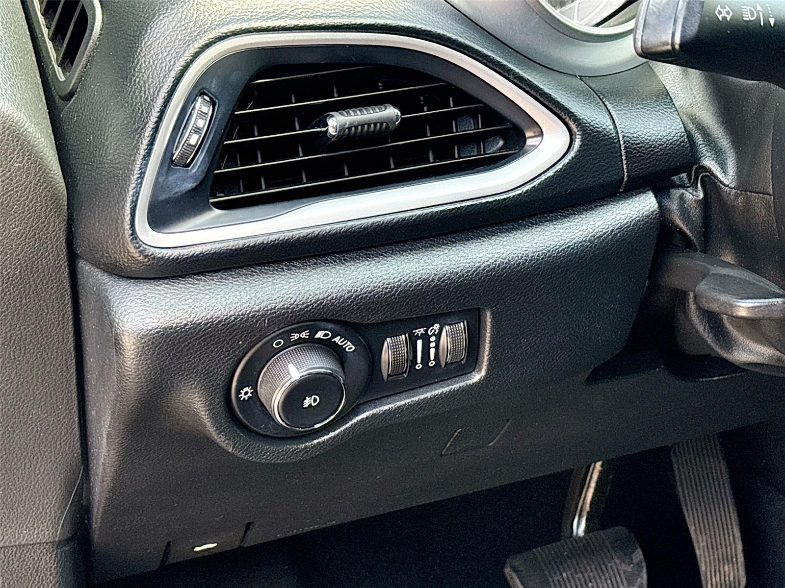 2020 Chrysler Pacifica Touring L Plus