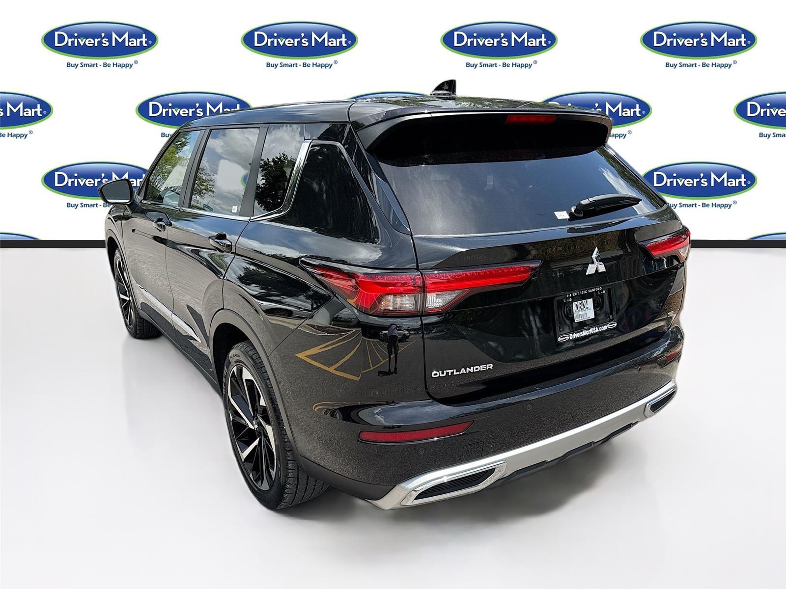 2022 Mitsubishi Outlander SE