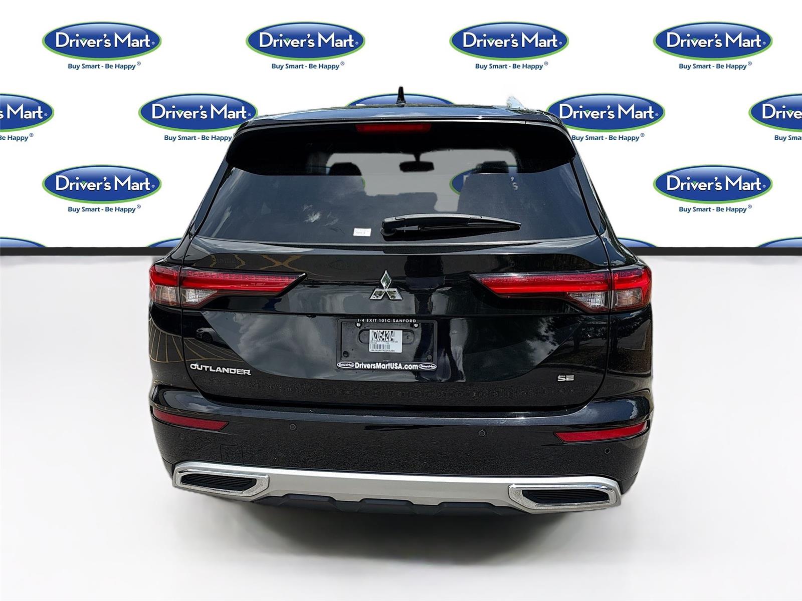 2022 Mitsubishi Outlander SE