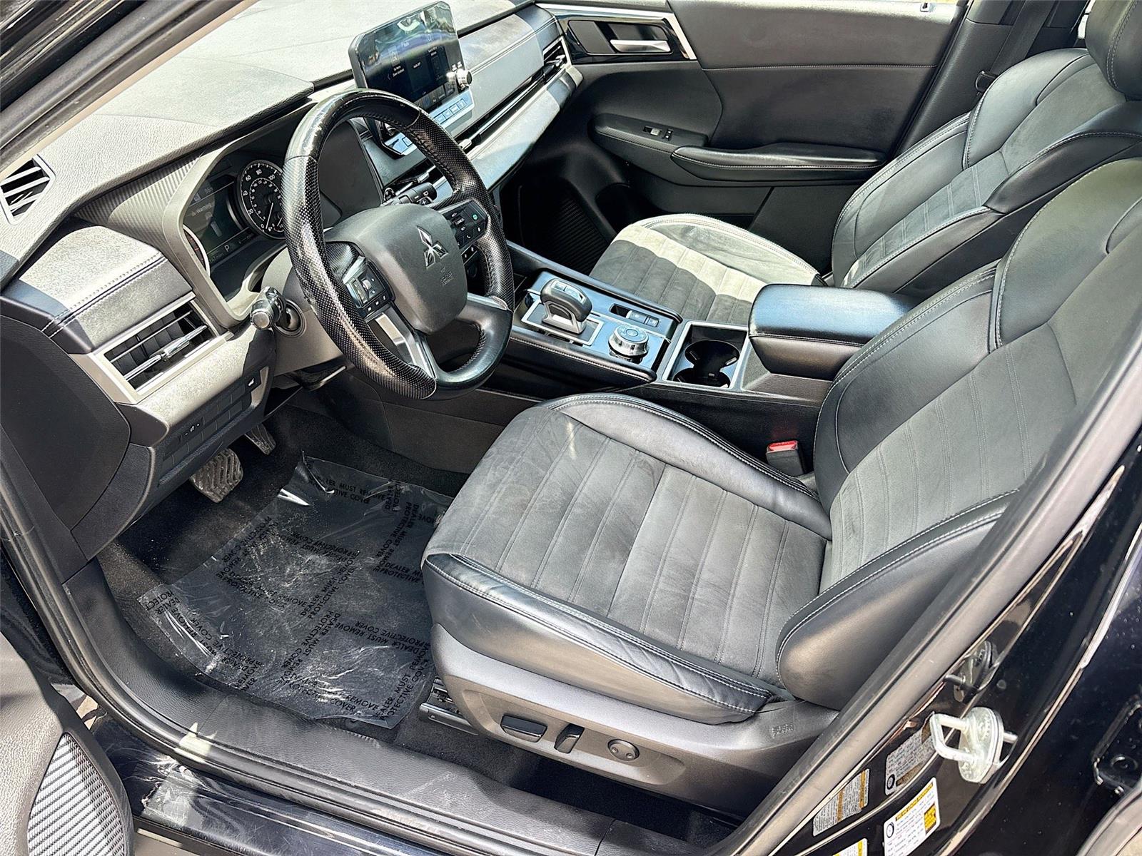 2022 Mitsubishi Outlander SE