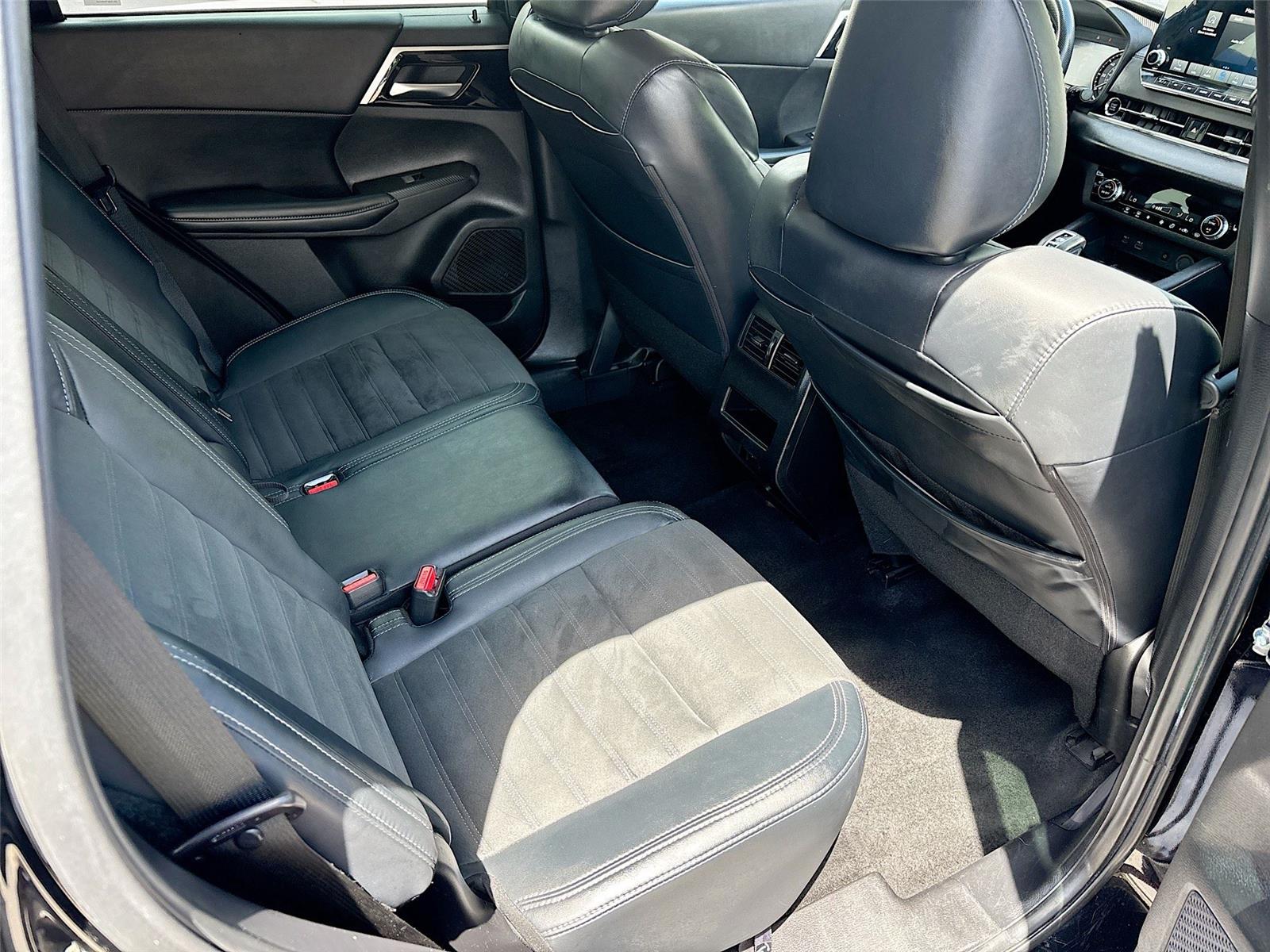 2022 Mitsubishi Outlander SE