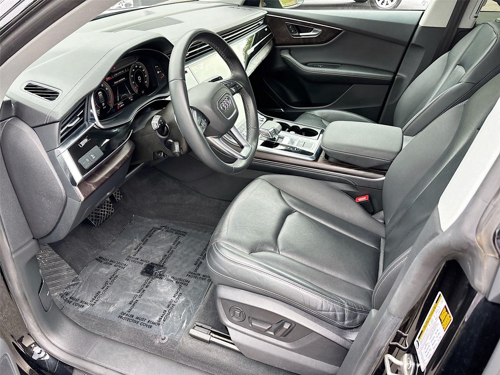2023 Audi Q8 Premium Plus