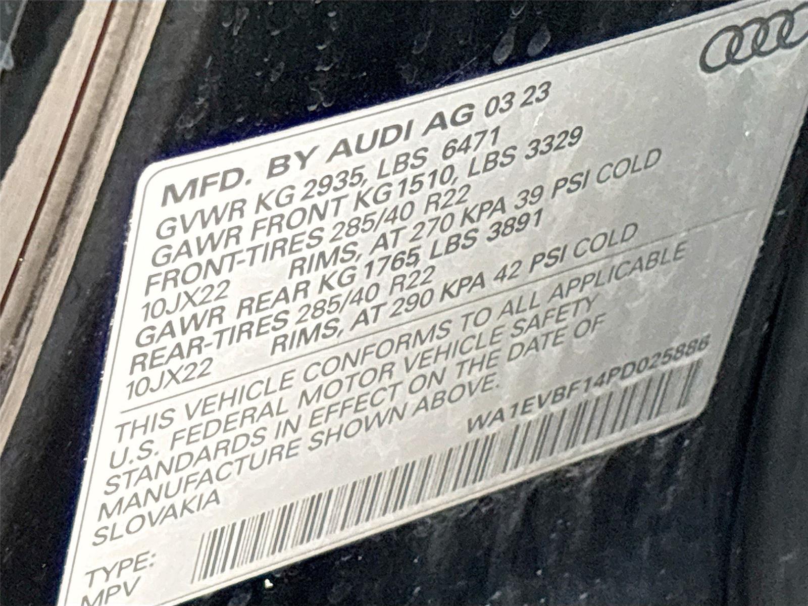 2023 Audi Q8 Premium Plus