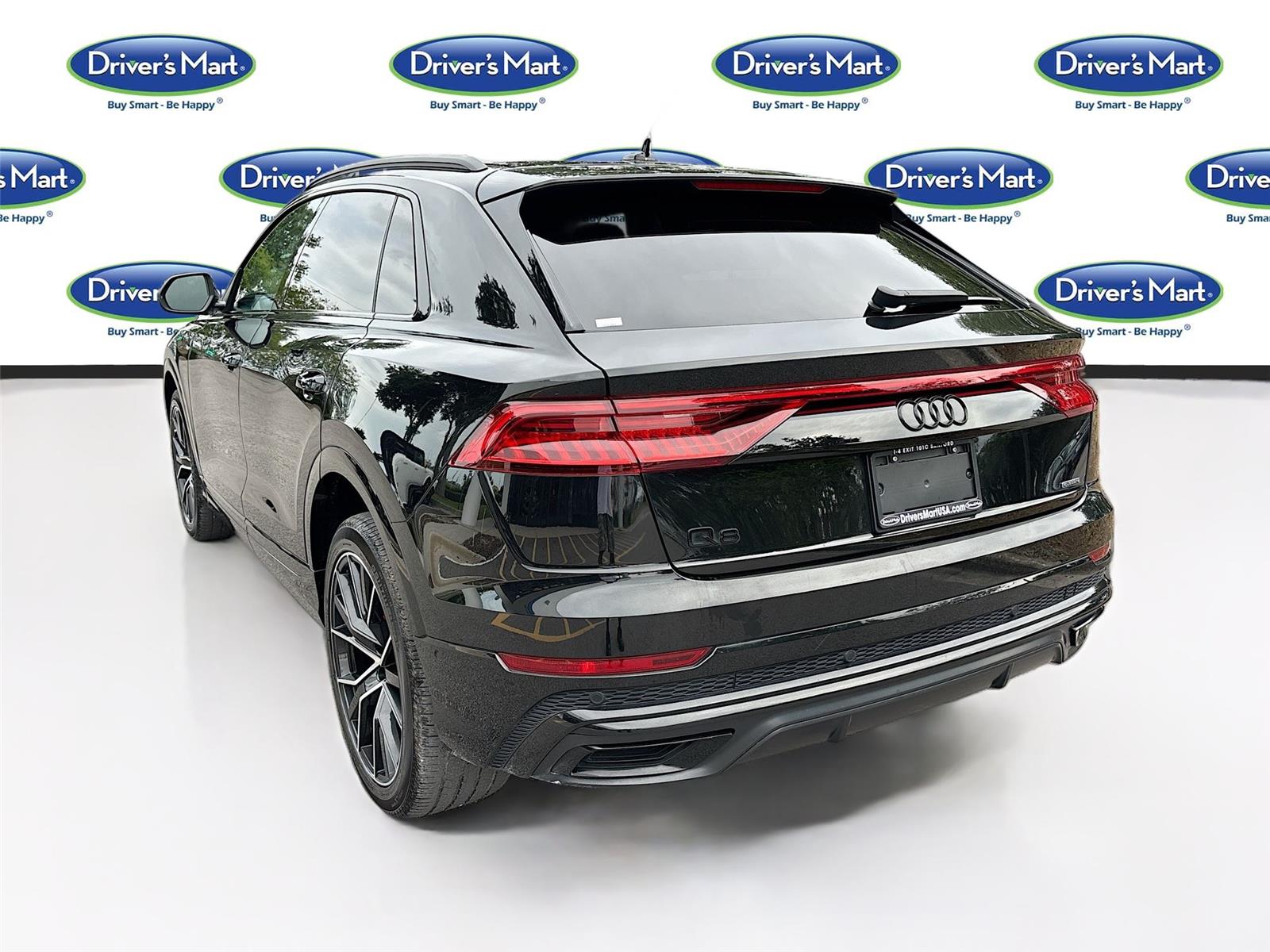 2023 Audi Q8 Premium Plus