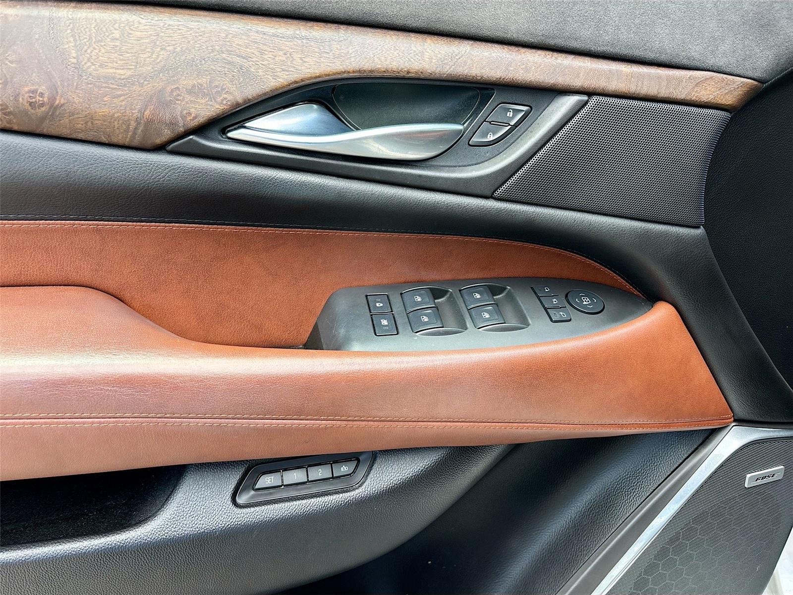 2016 Cadillac Escalade Luxury Collection
