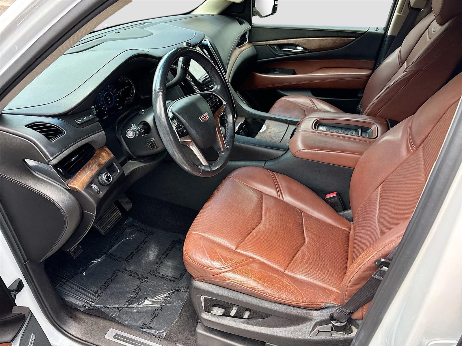 2016 Cadillac Escalade Luxury Collection