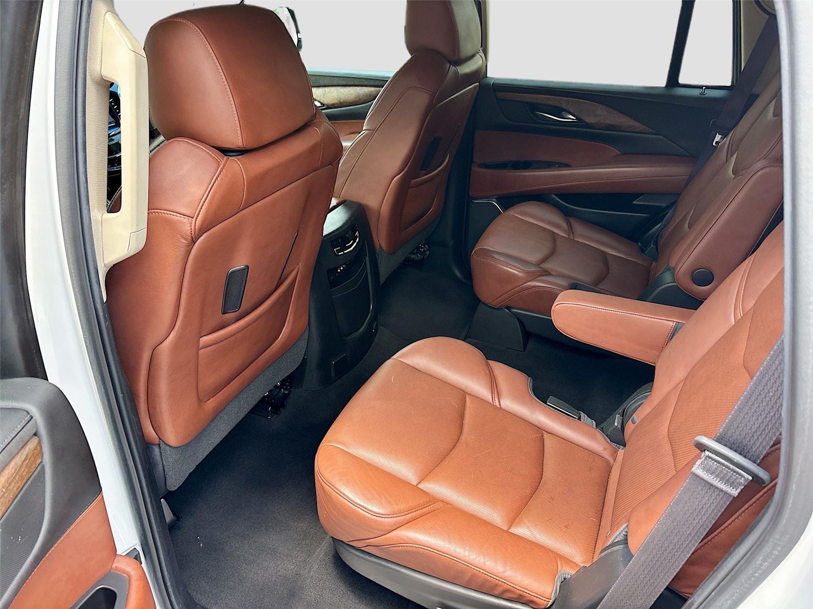 2016 Cadillac Escalade Luxury Collection