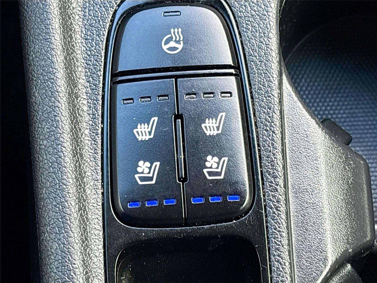 2021 Kia Niro Plug-In Hybrid EX Premium