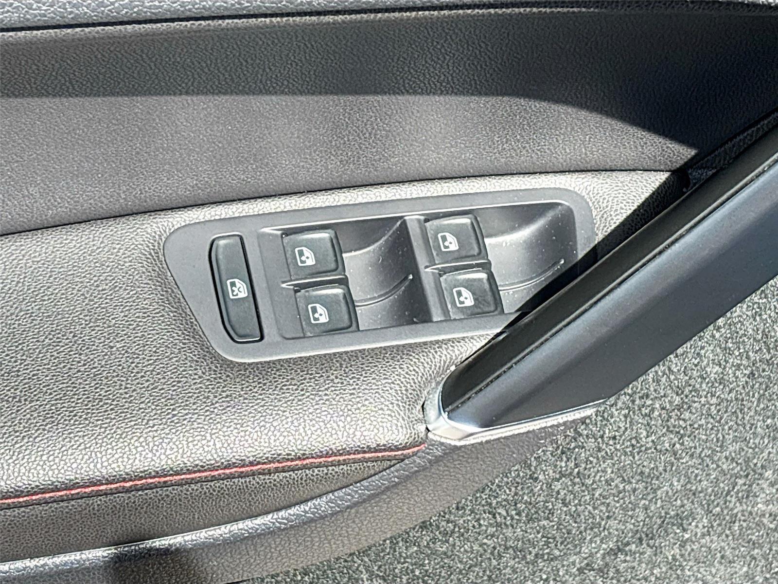 2021 Volkswagen Golf GTI Autobahn