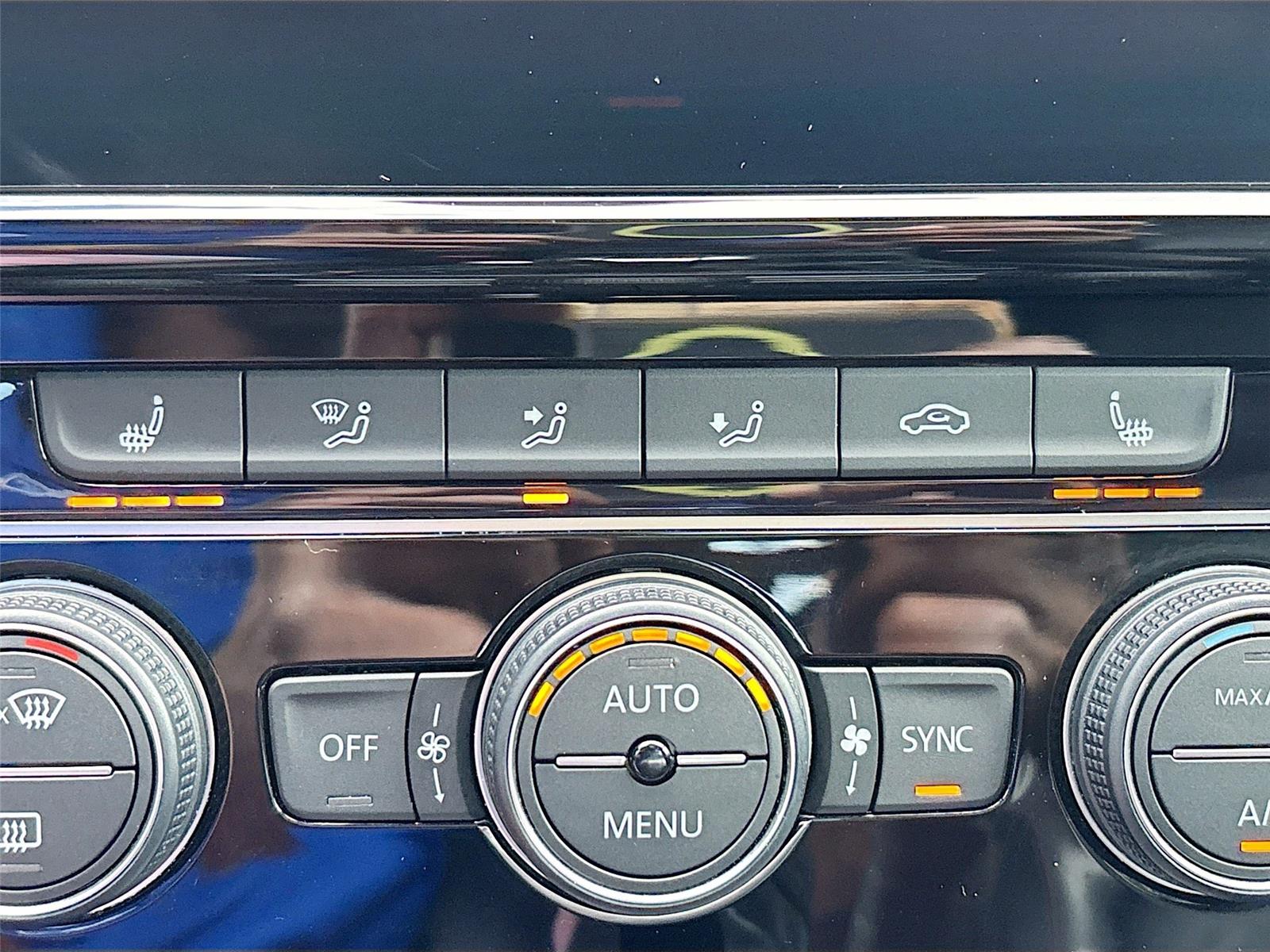 2021 Volkswagen Golf GTI Autobahn