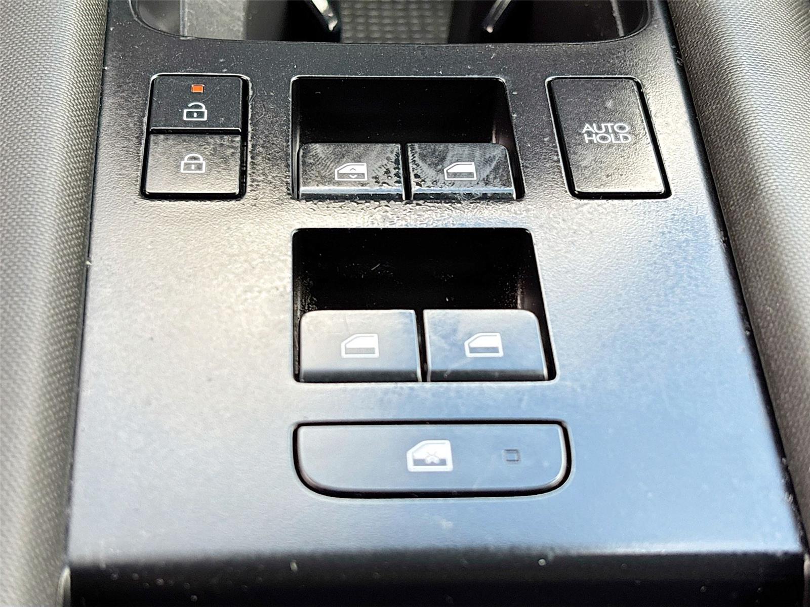 2024 Hyundai IONIQ 6 SE