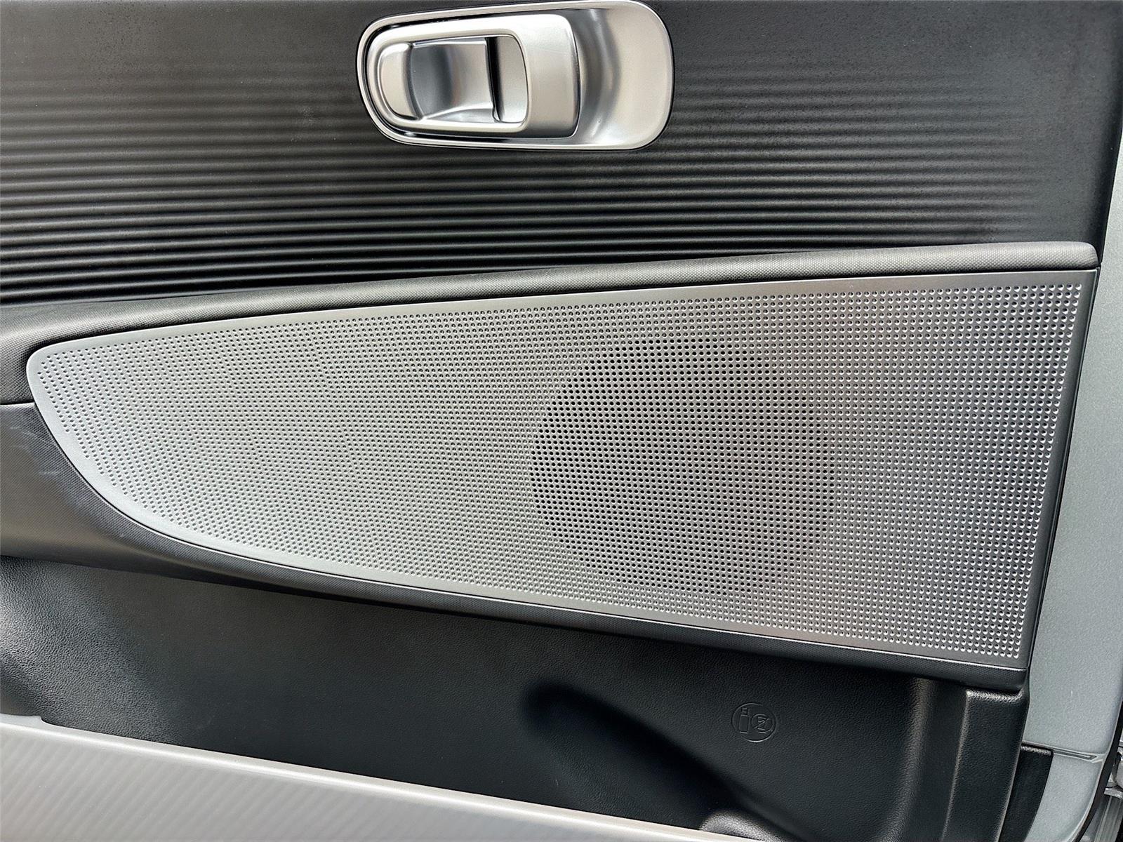 2024 Hyundai IONIQ 6 SE