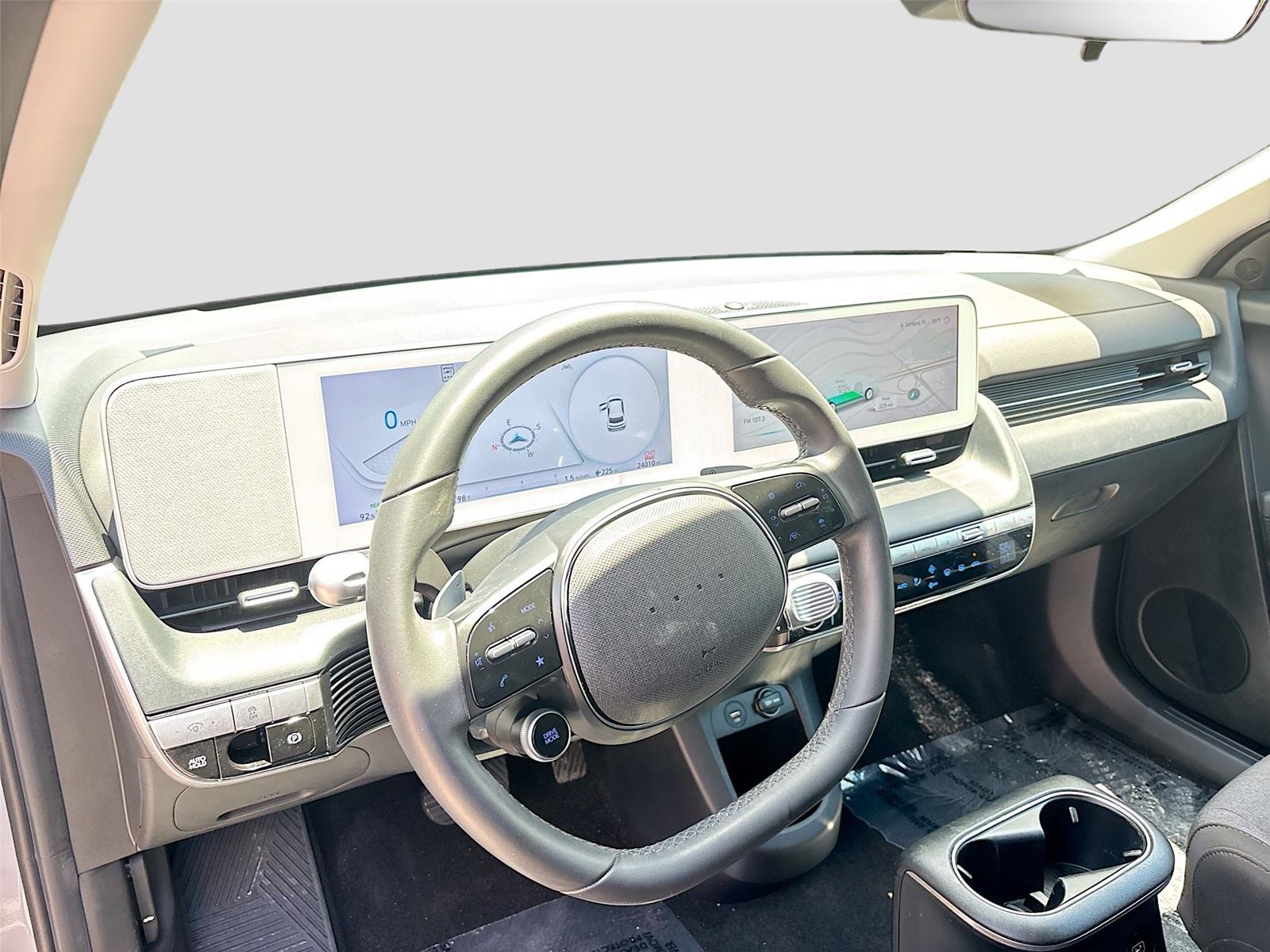 2024 Hyundai IONIQ 5 SE