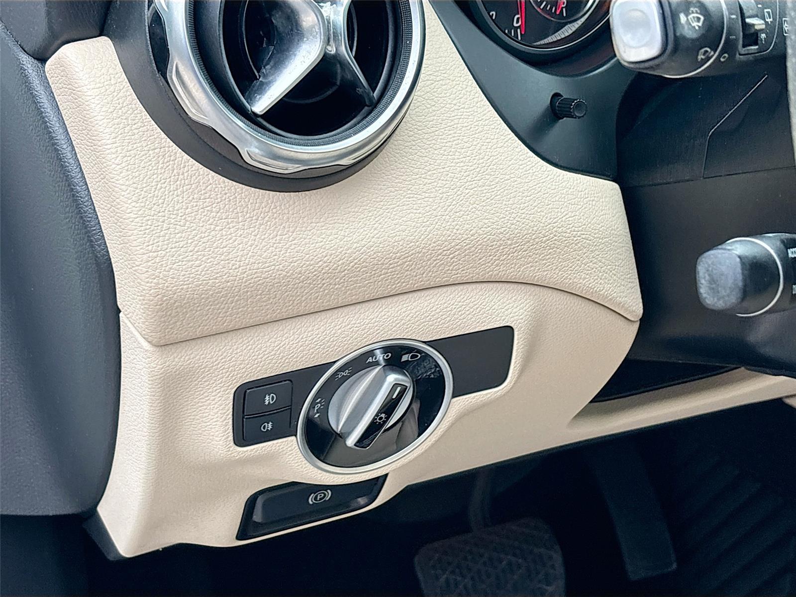 2018 MERCEDES-BEN GLA250