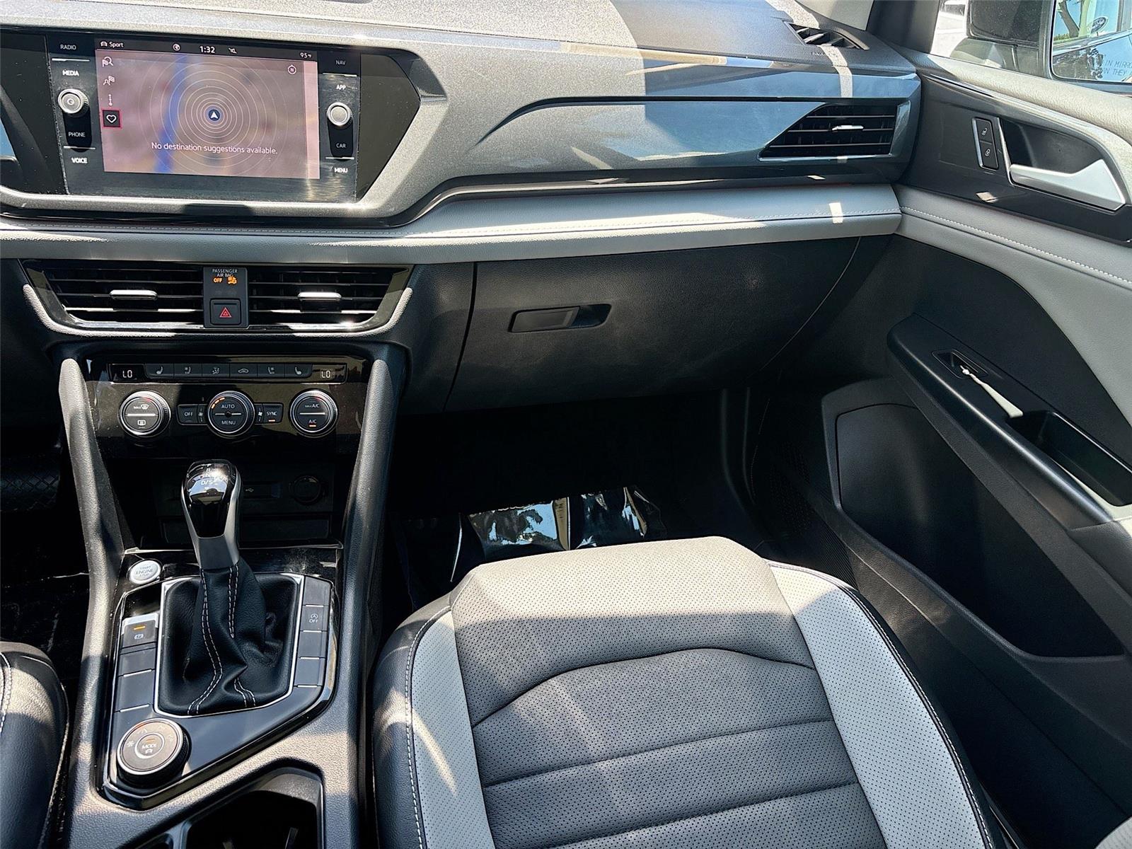 2023 Volkswagen Taos SEL