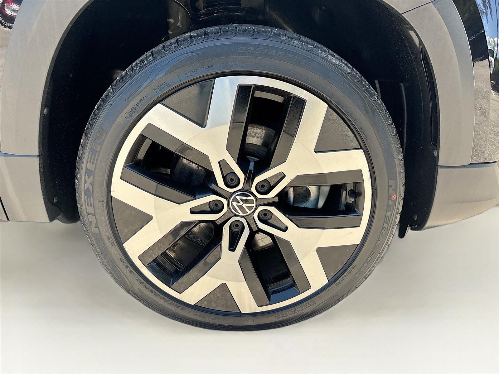 2023 Volkswagen Taos SEL