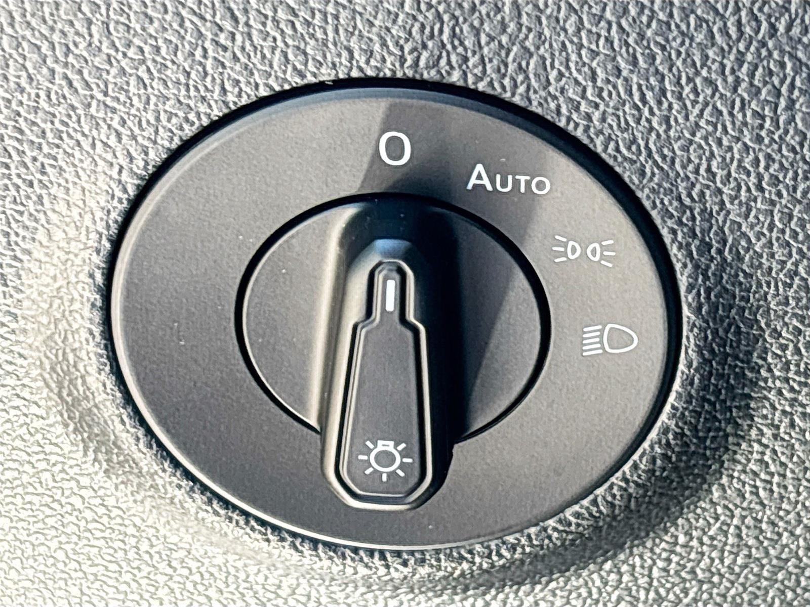 2023 Volkswagen Taos SEL