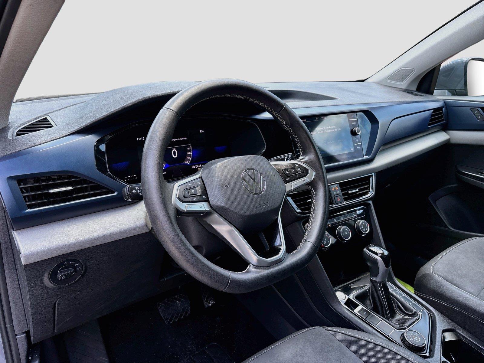 2023 Volkswagen Taos SE