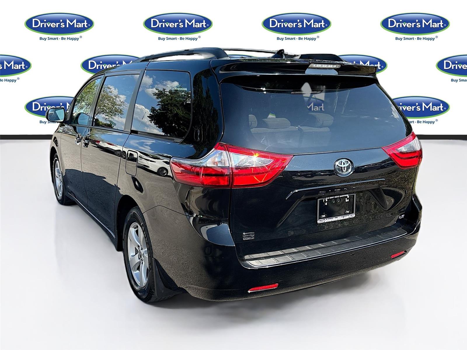 2020 Toyota Sienna LE