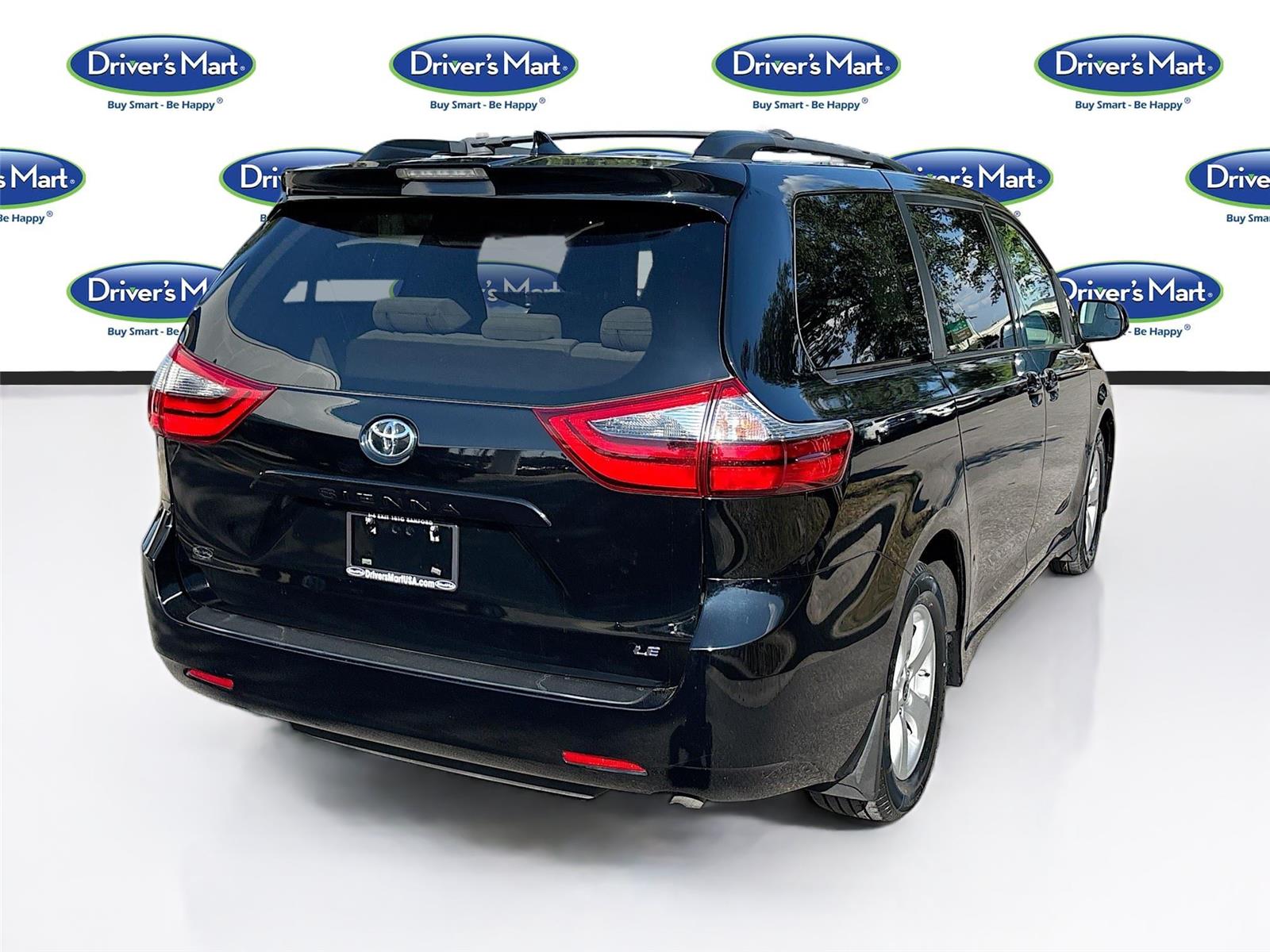 2020 Toyota Sienna LE