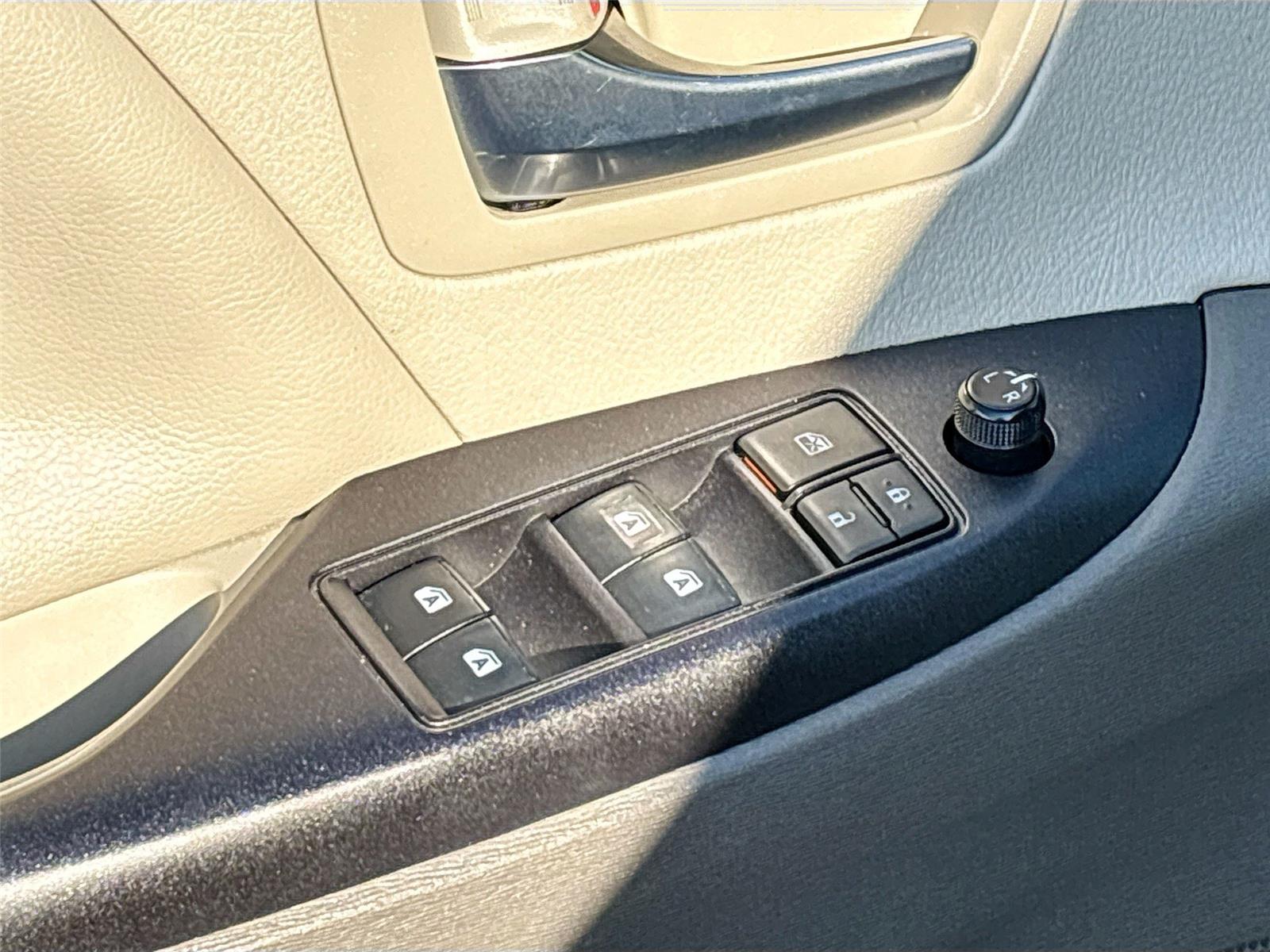 2020 Toyota Sienna LE