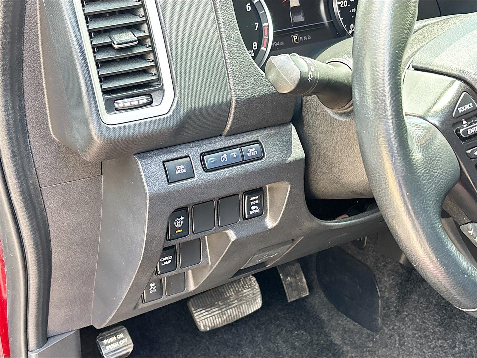 2023 Nissan Frontier SV