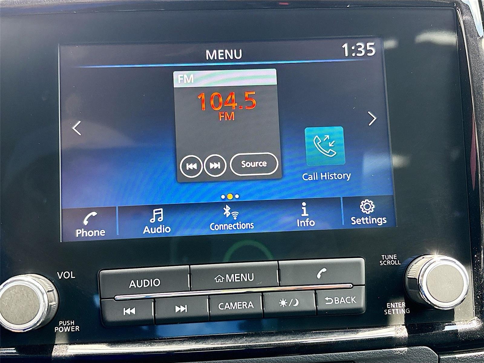 2023 Nissan Frontier SV