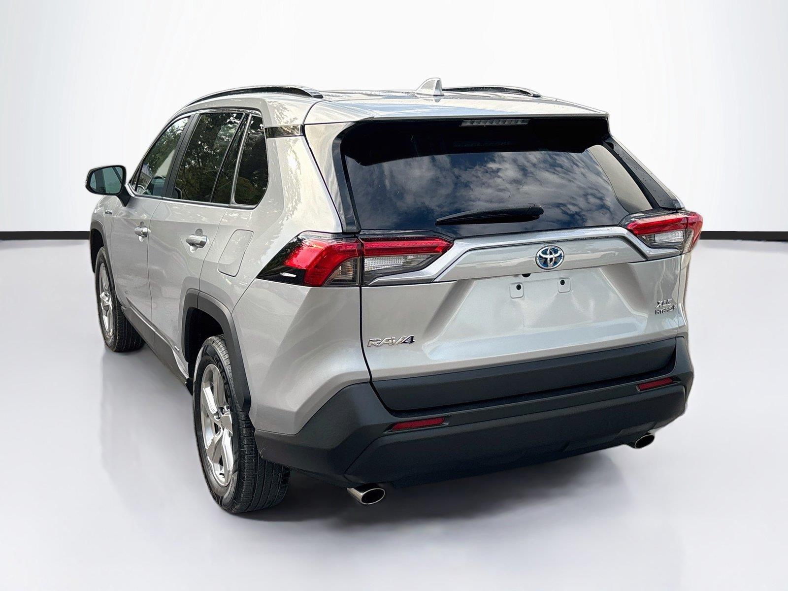 2021 Toyota RAV4 Hybrid XLE Premium