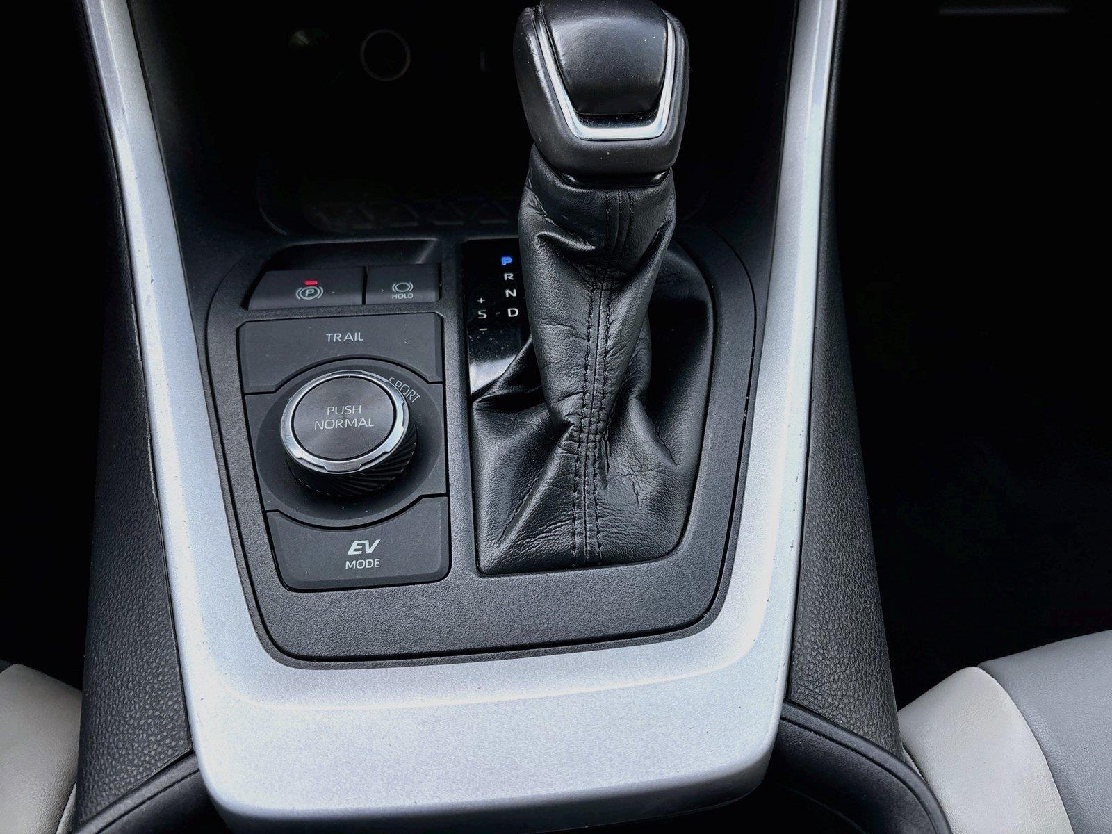 2021 Toyota RAV4 Hybrid XLE Premium