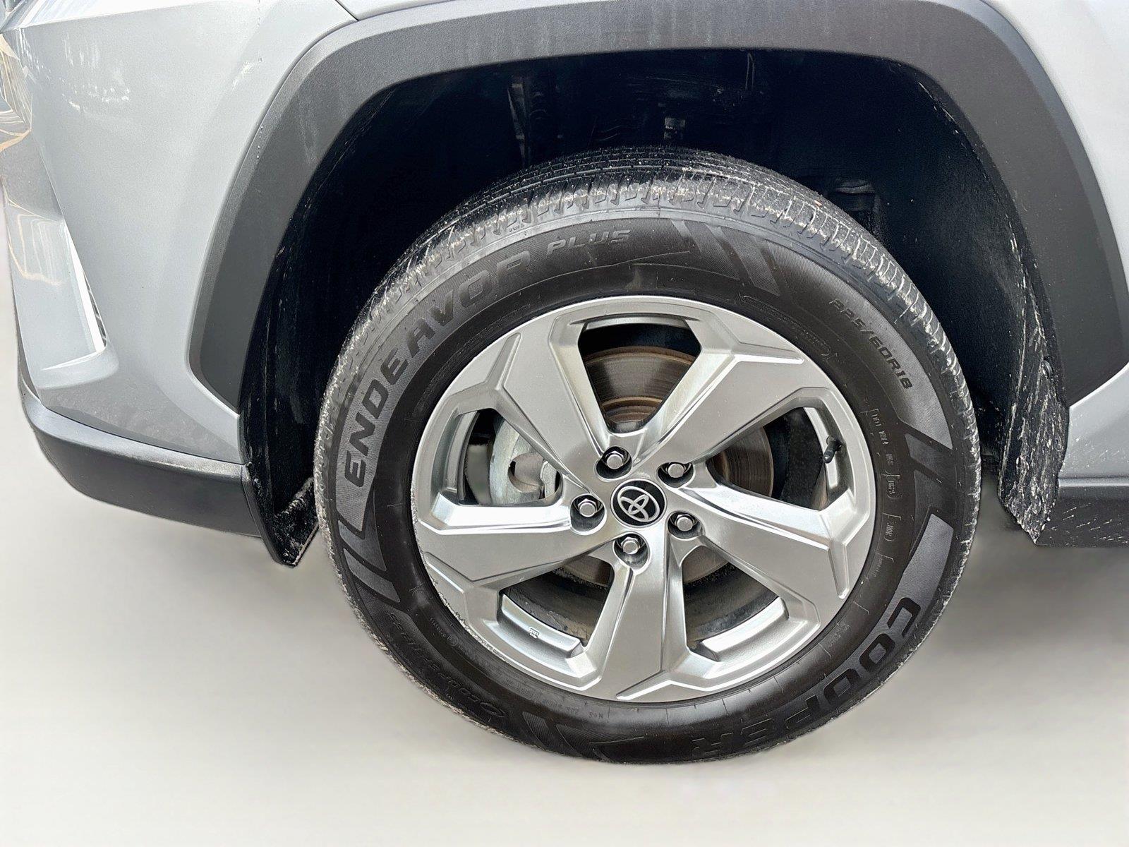 2021 Toyota RAV4 Hybrid XLE Premium