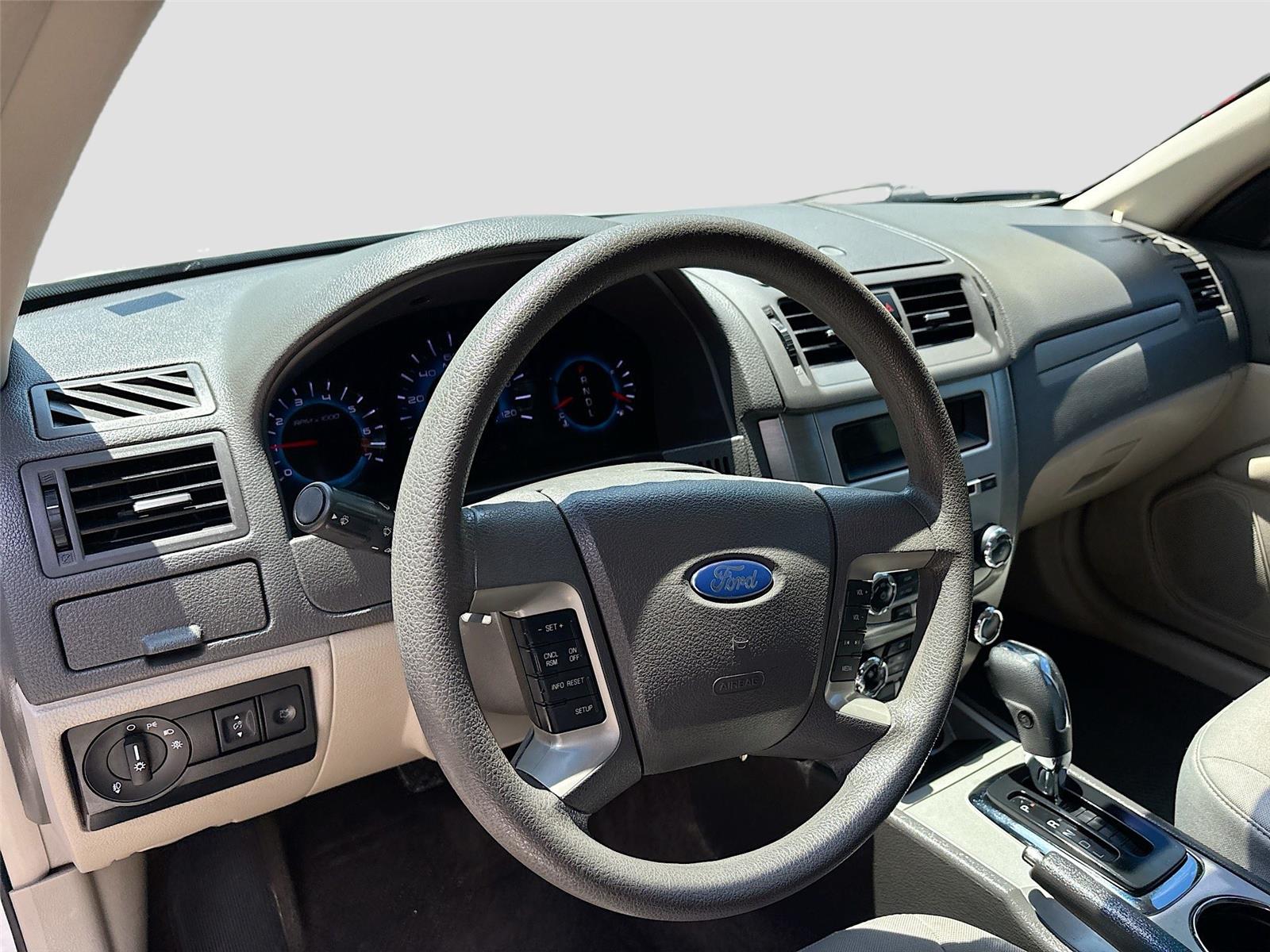 2012 Ford Fusion SE