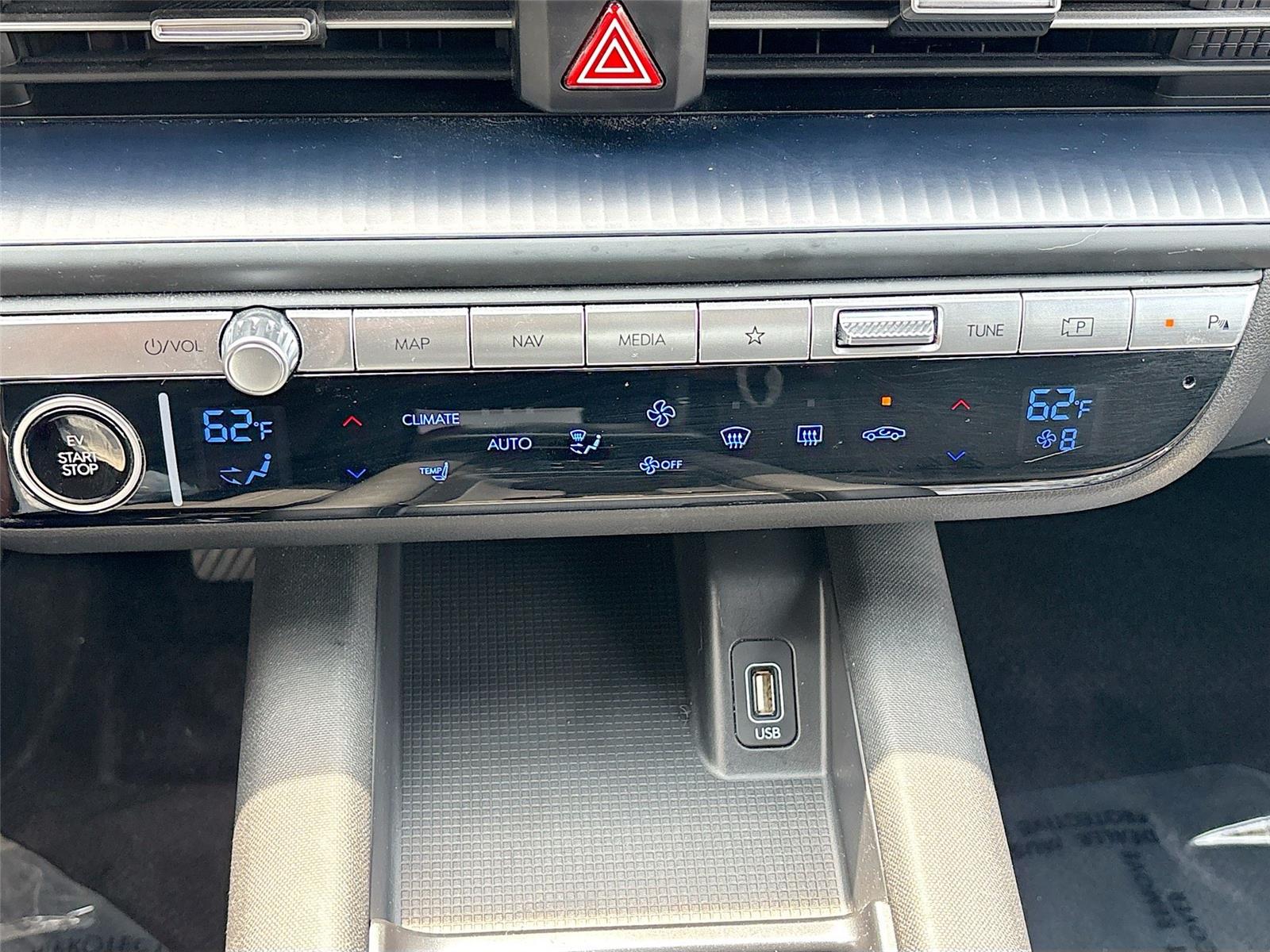2024 Hyundai IONIQ 6 SE