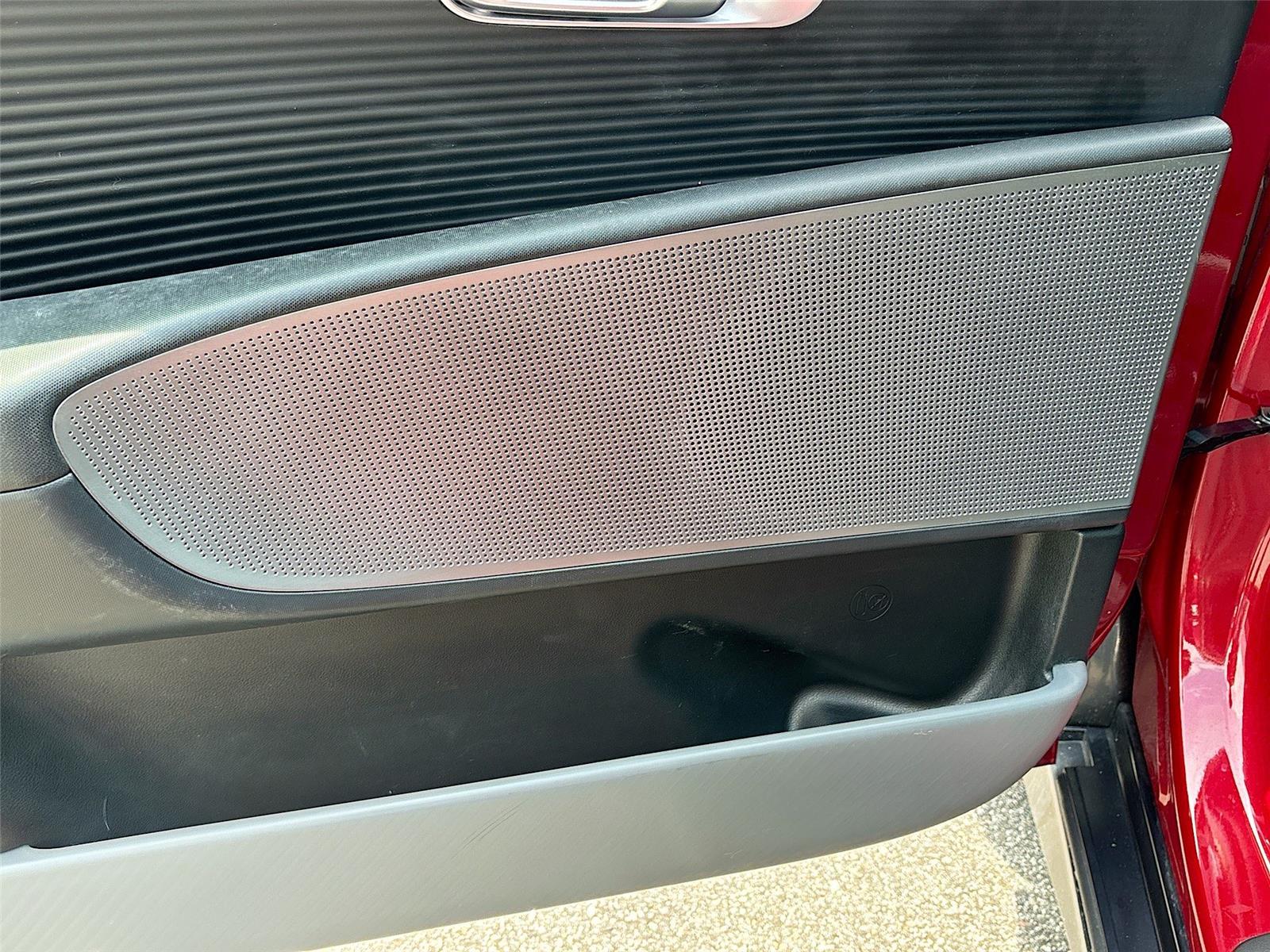 2024 Hyundai IONIQ 6 SE
