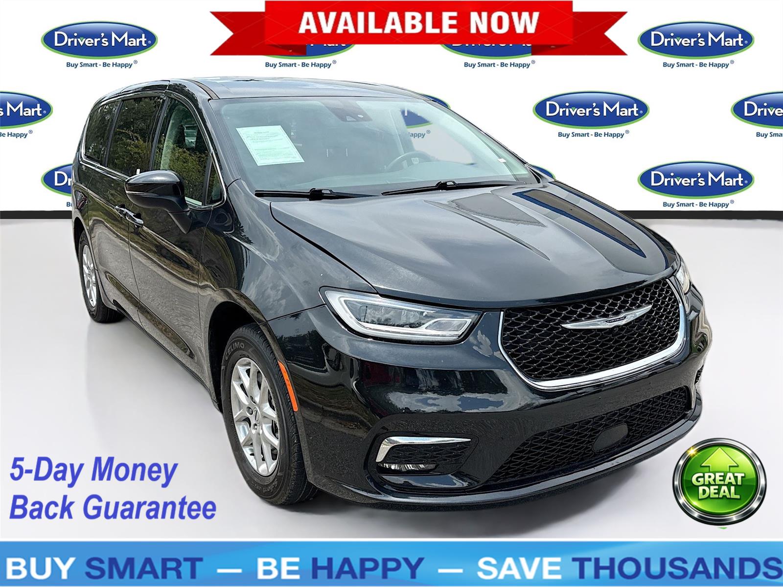 2023 Chrysler Pacifica Touring L's photo