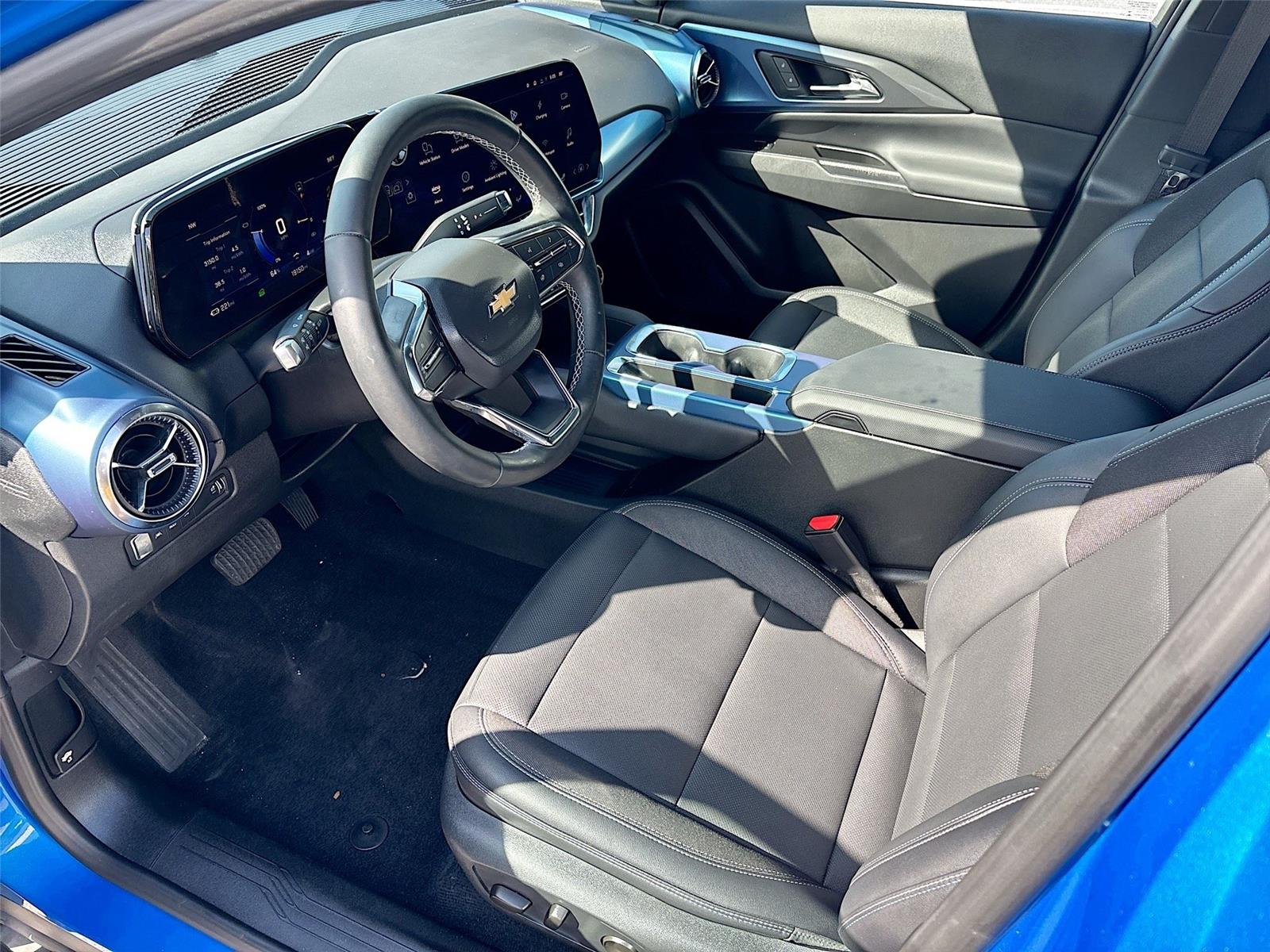 2024 Chevrolet Equinox EV LT