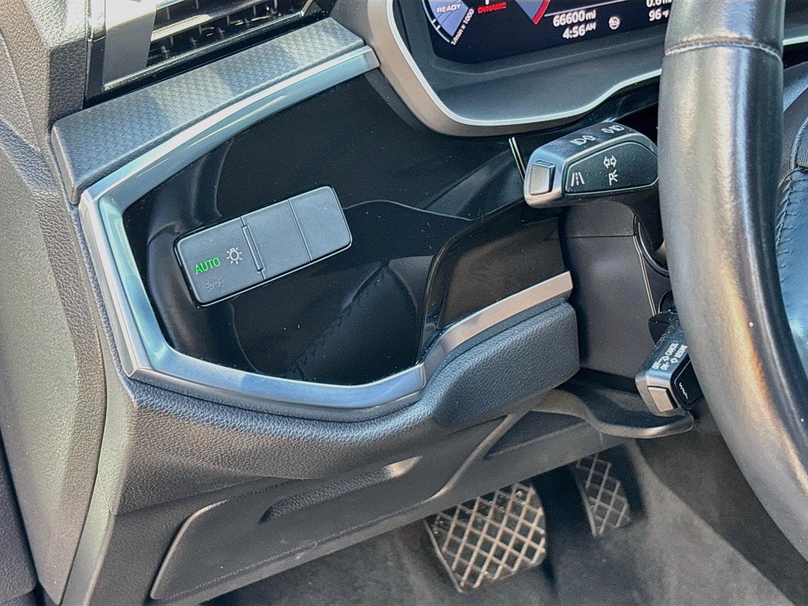 2020 Audi Q3 S line Premium